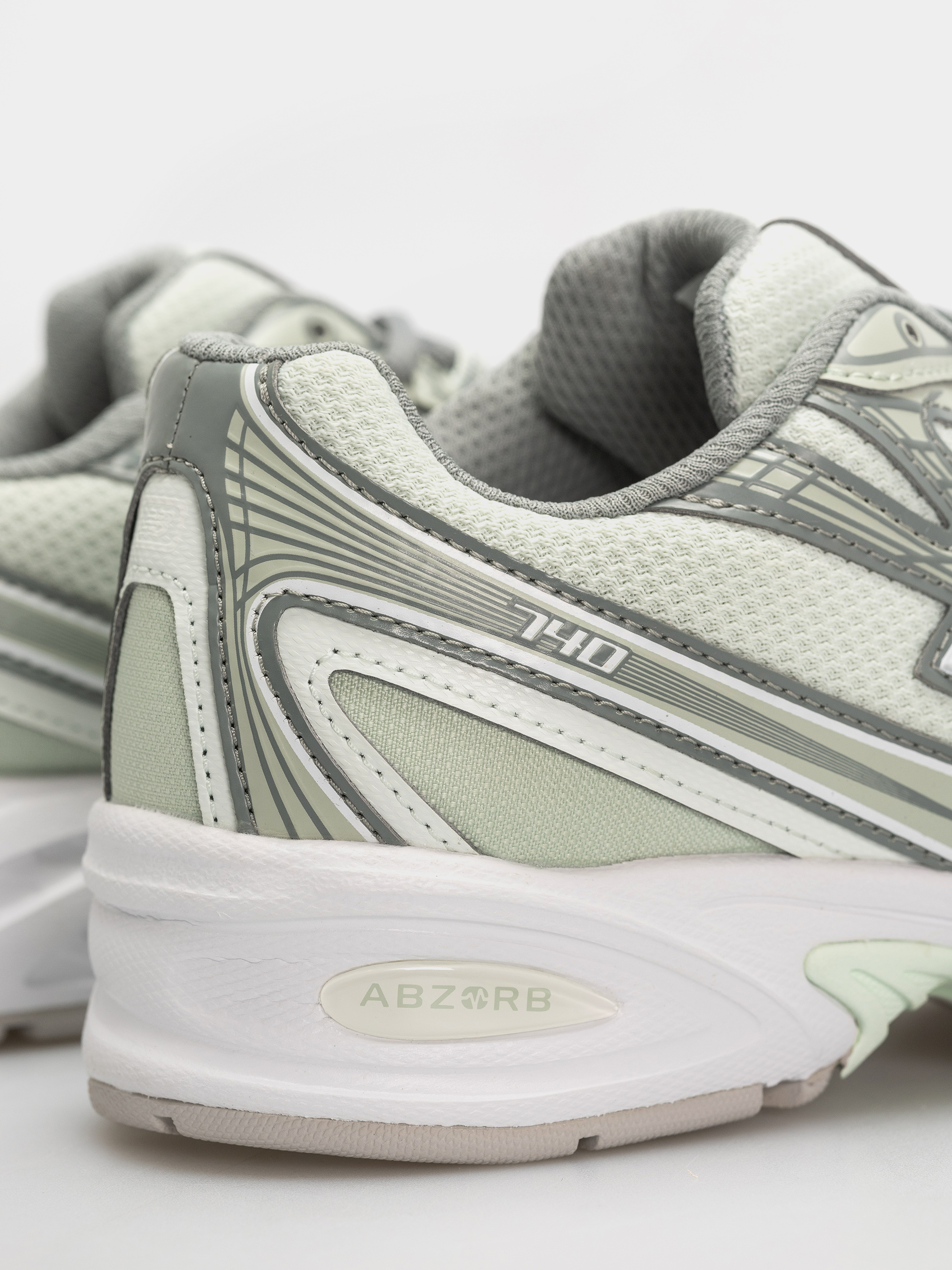 Обувки New Balance 740 (mint water/silver moss)