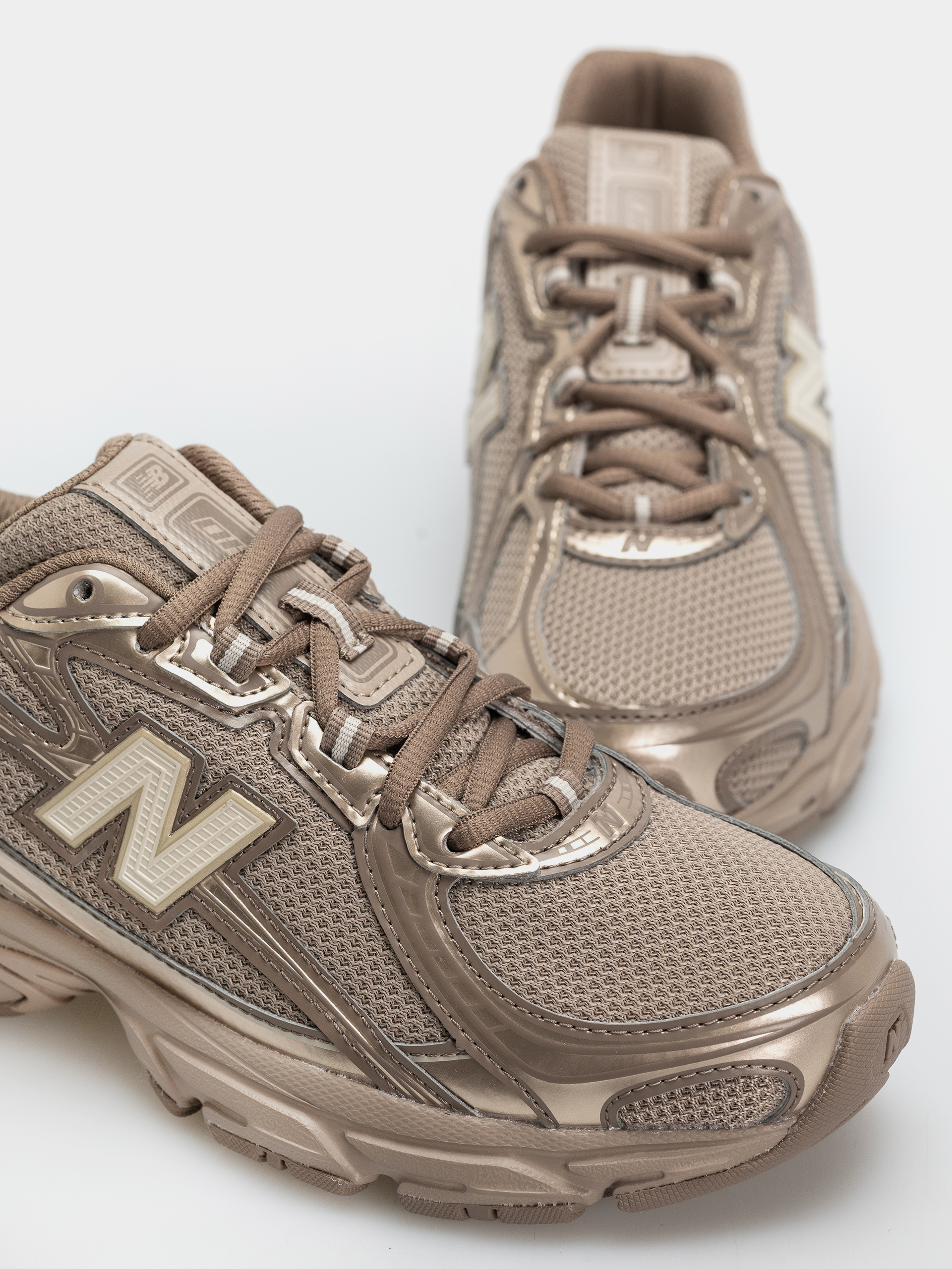 Обувки New Balance 740 (mushroom/timberwolf)