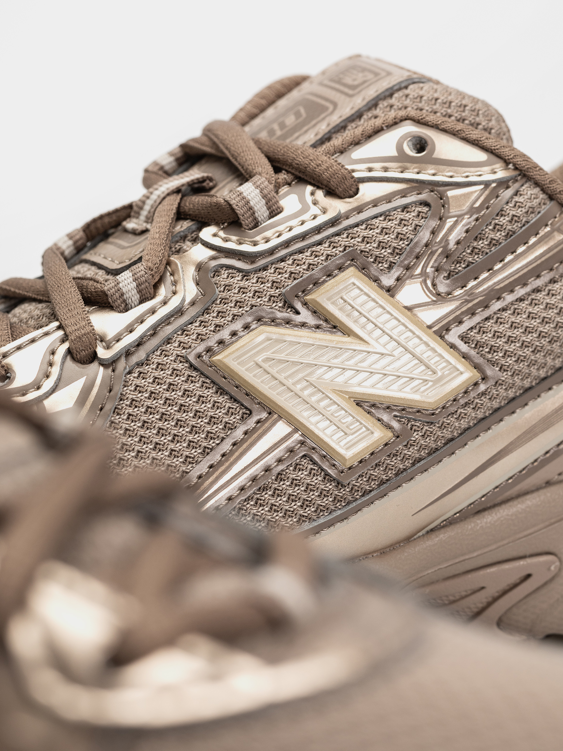 Обувки New Balance 740 (mushroom/timberwolf)