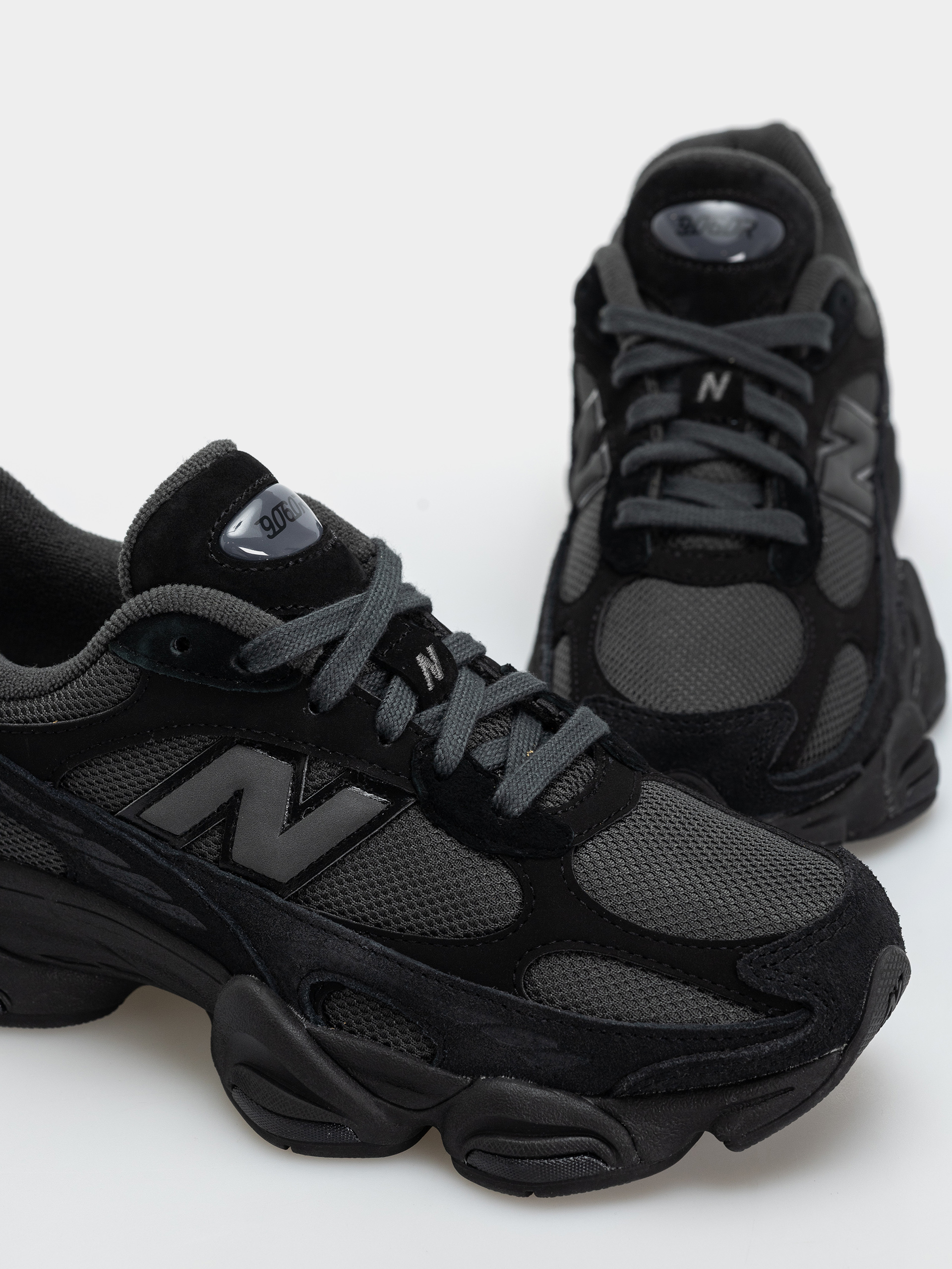 Обувки New Balance 9060 (black/blacktop)