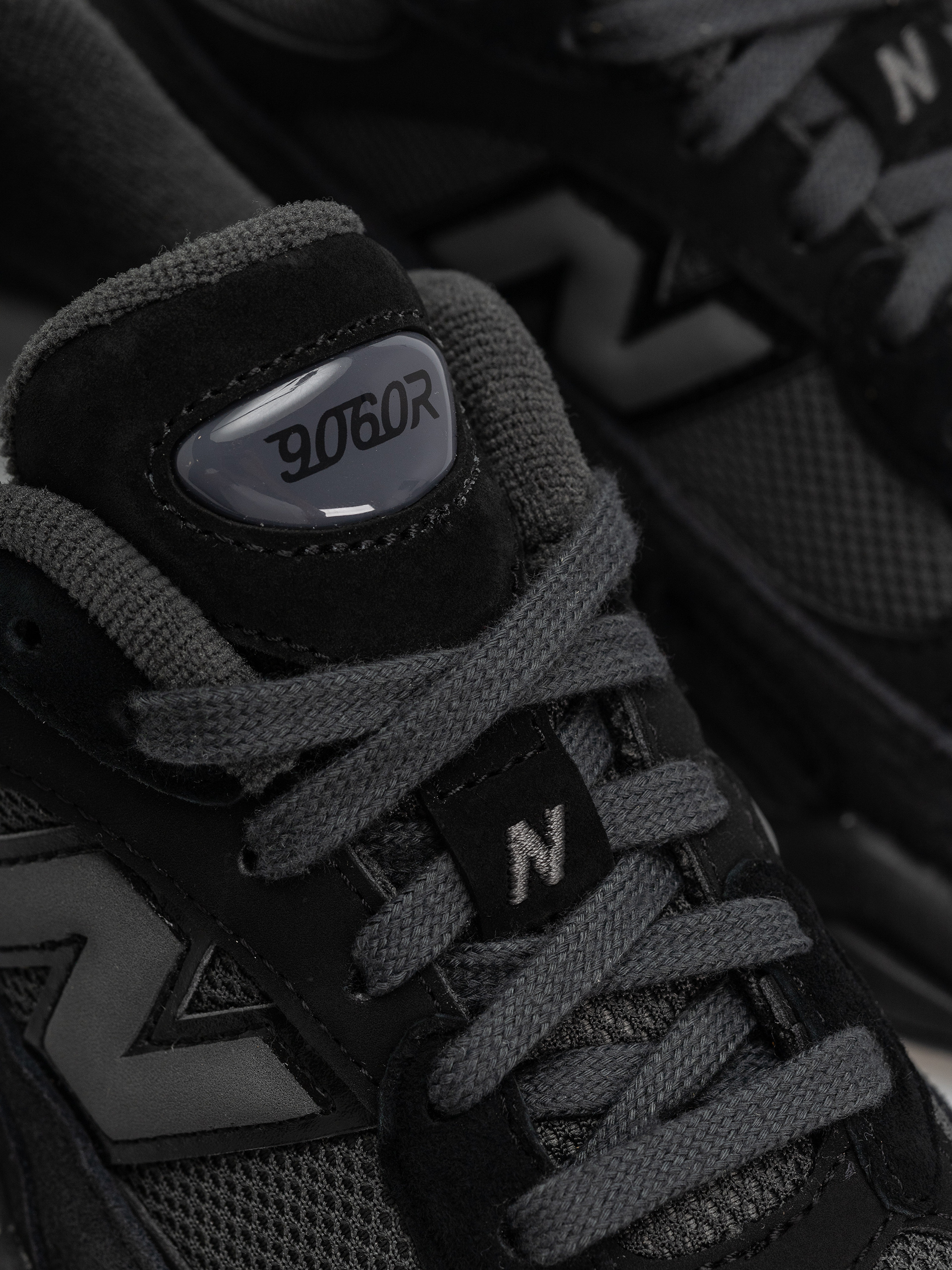 Обувки New Balance 9060 (black/blacktop)