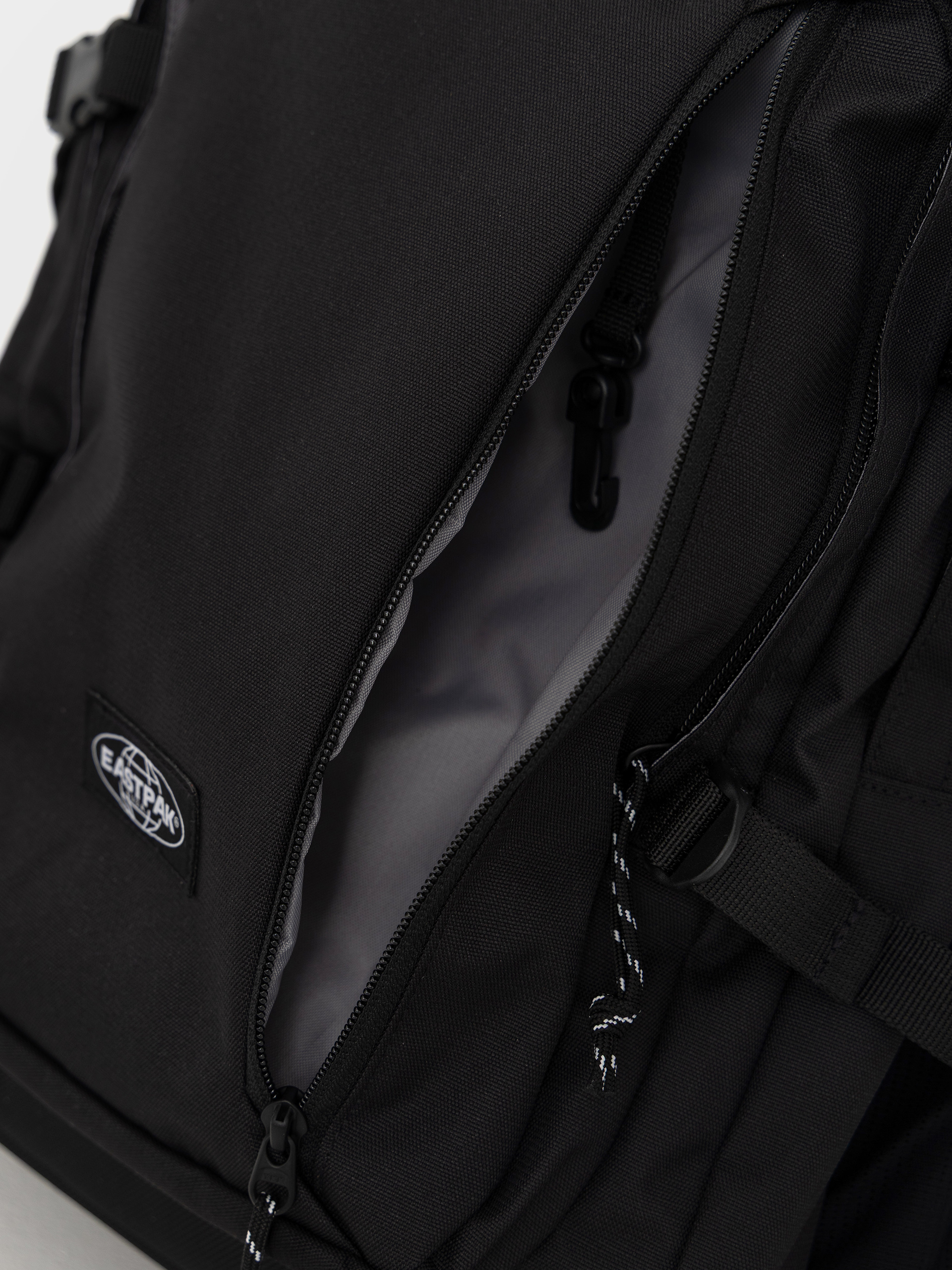 Раница Eastpak Volker Pro (cs black pro)