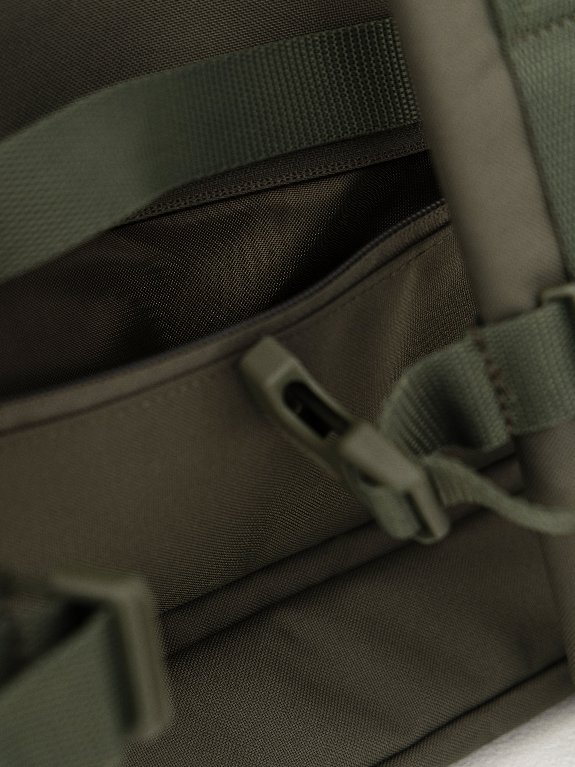 Раница Eastpak Everyday Pak'R (monotone khaki)