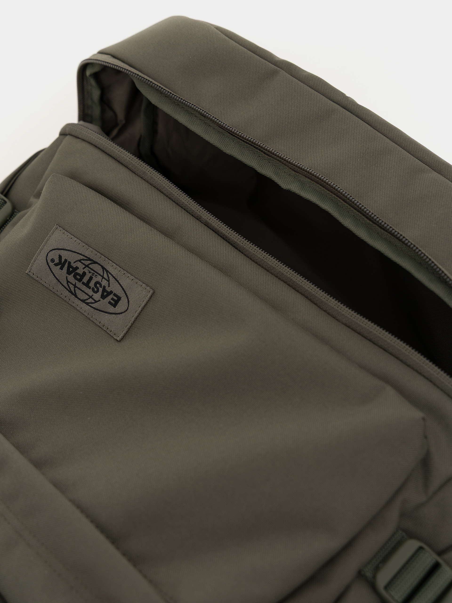 Раница Eastpak Everyday Pak'R (monotone khaki)