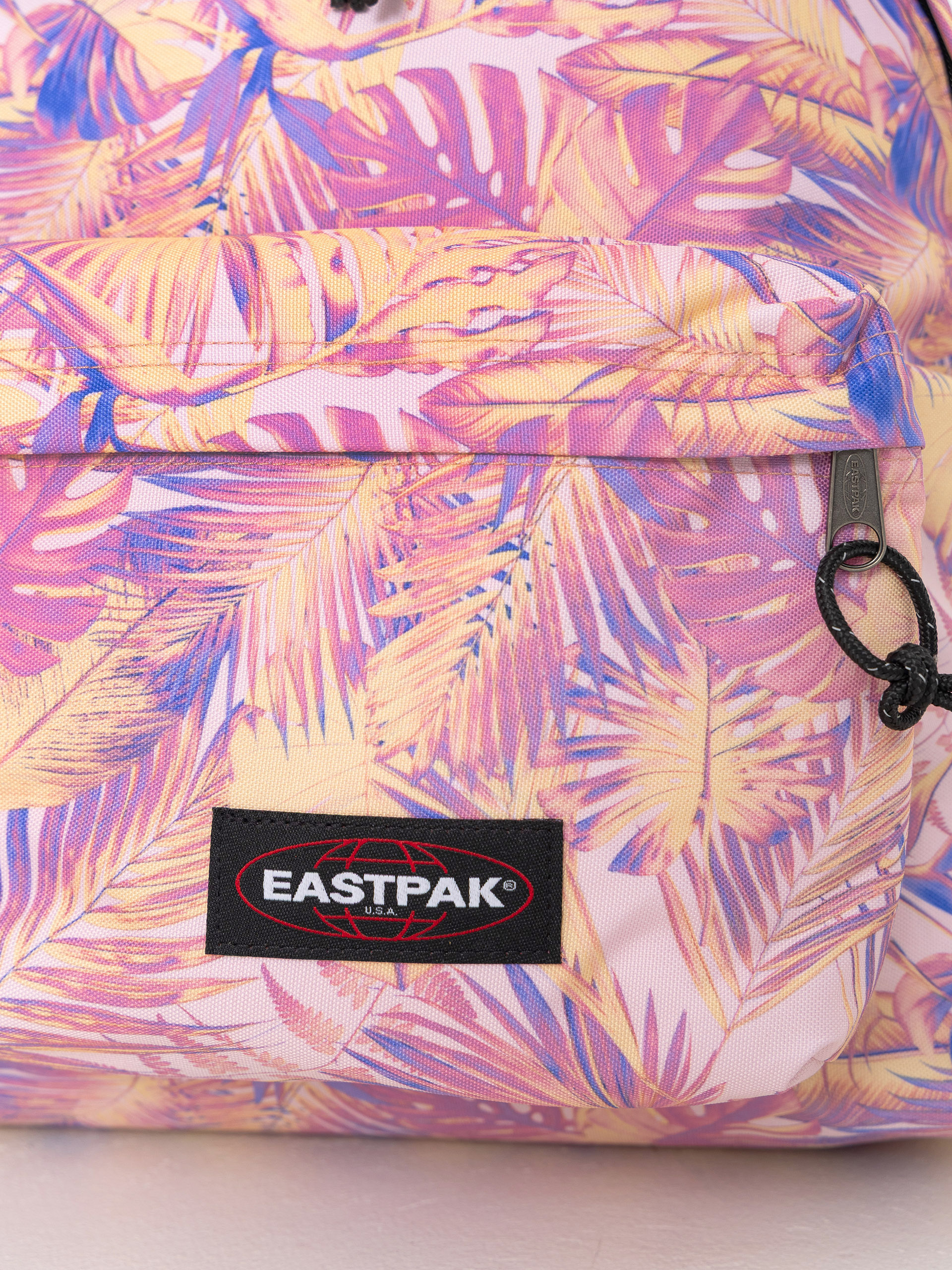 Раница Eastpak Padded Pak'R (brize retro soft)