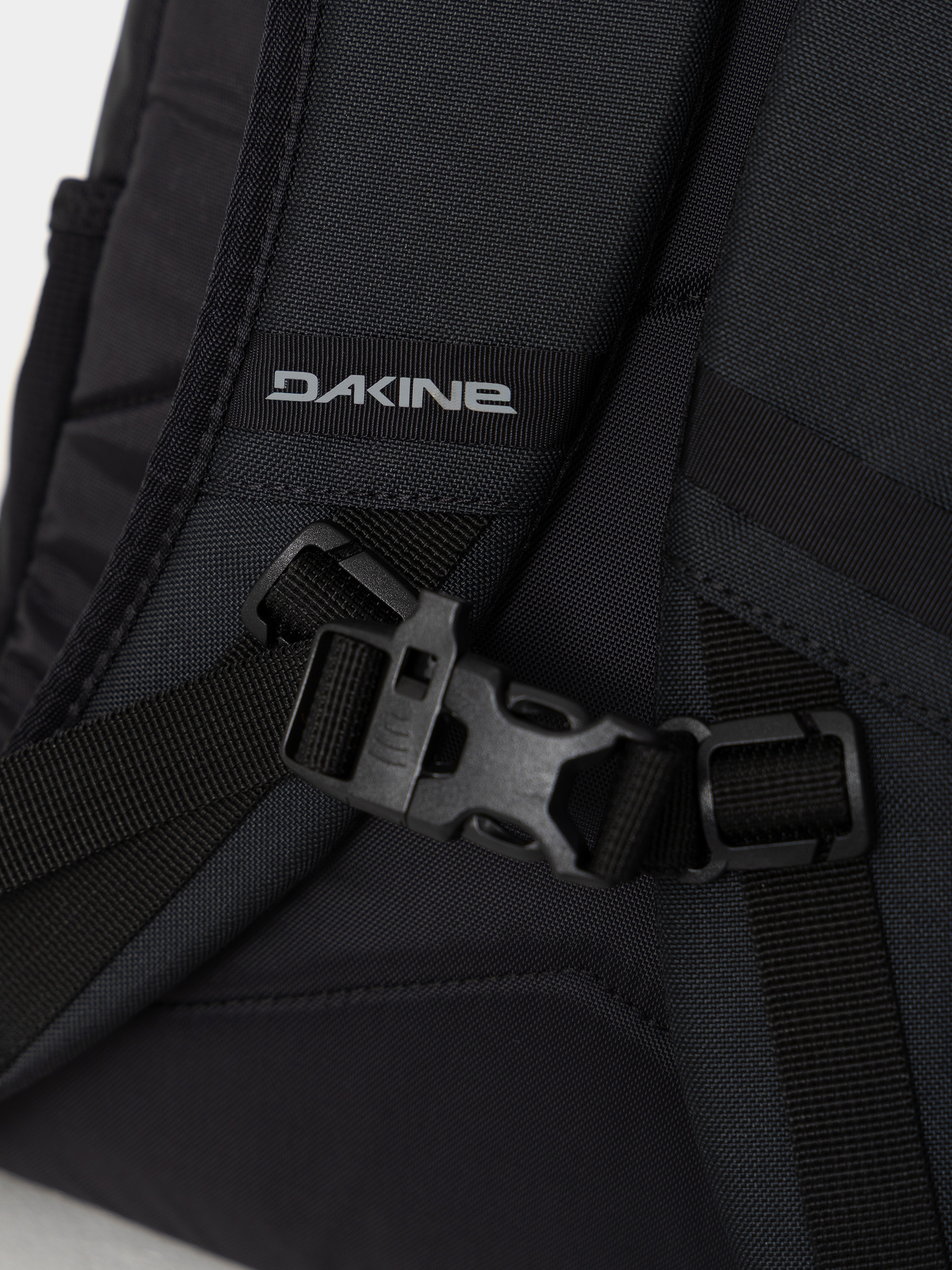 Раница Dakine Grom 2.0 13L (black)