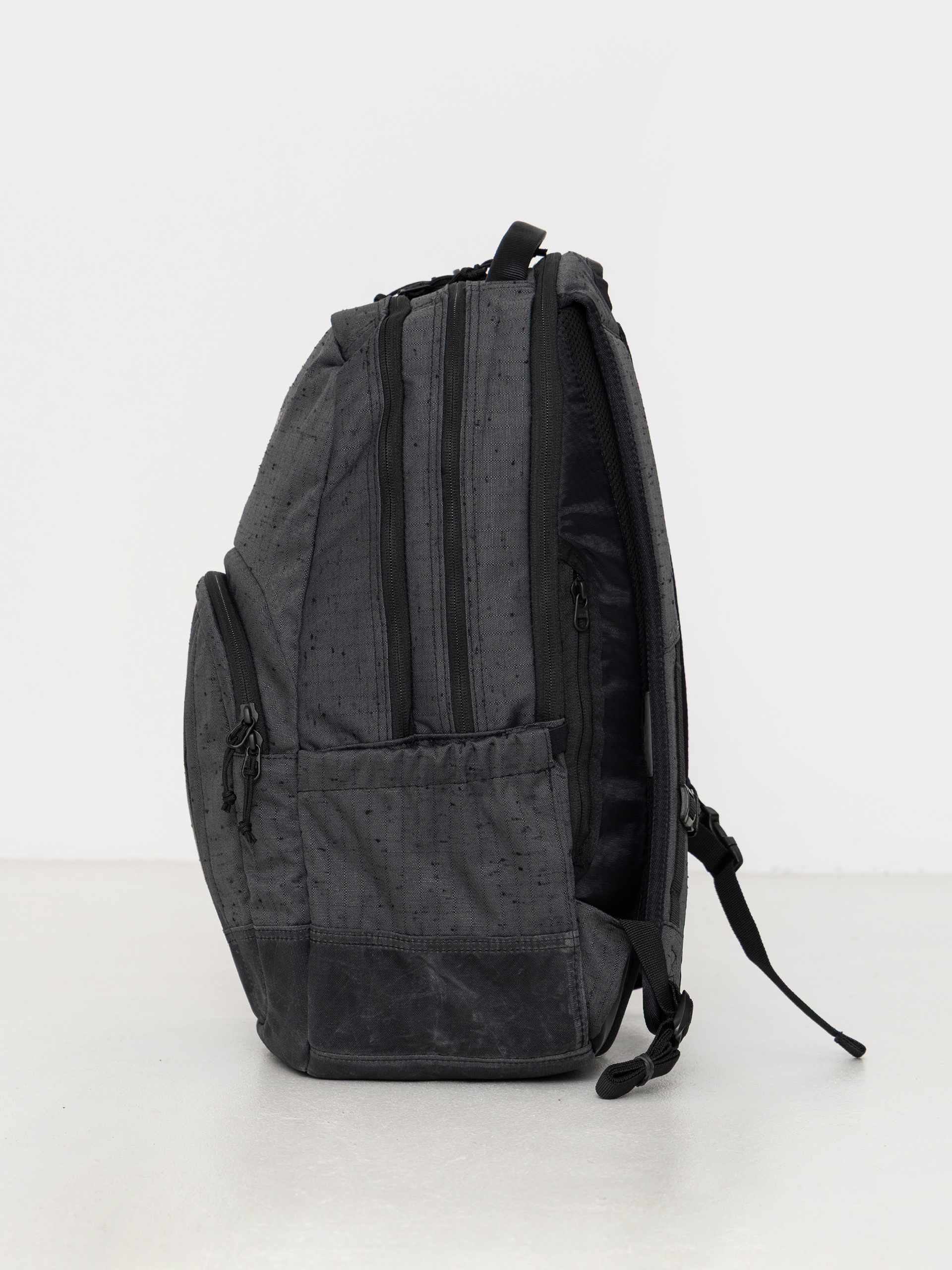 Раница Dakine Campus 20 Year Anniversary 28L (black)
