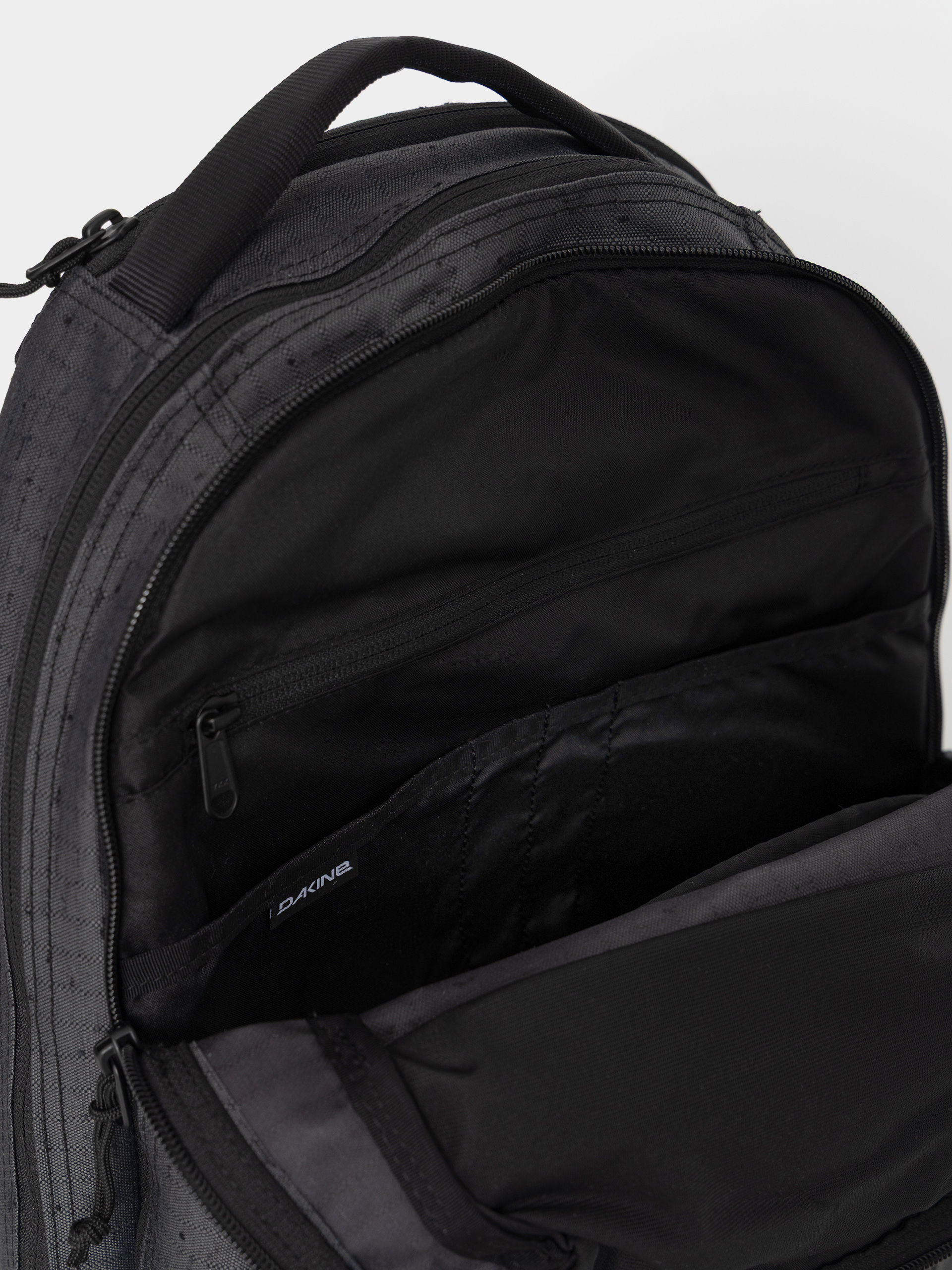Раница Dakine Campus 20 Year Anniversary 28L (black)