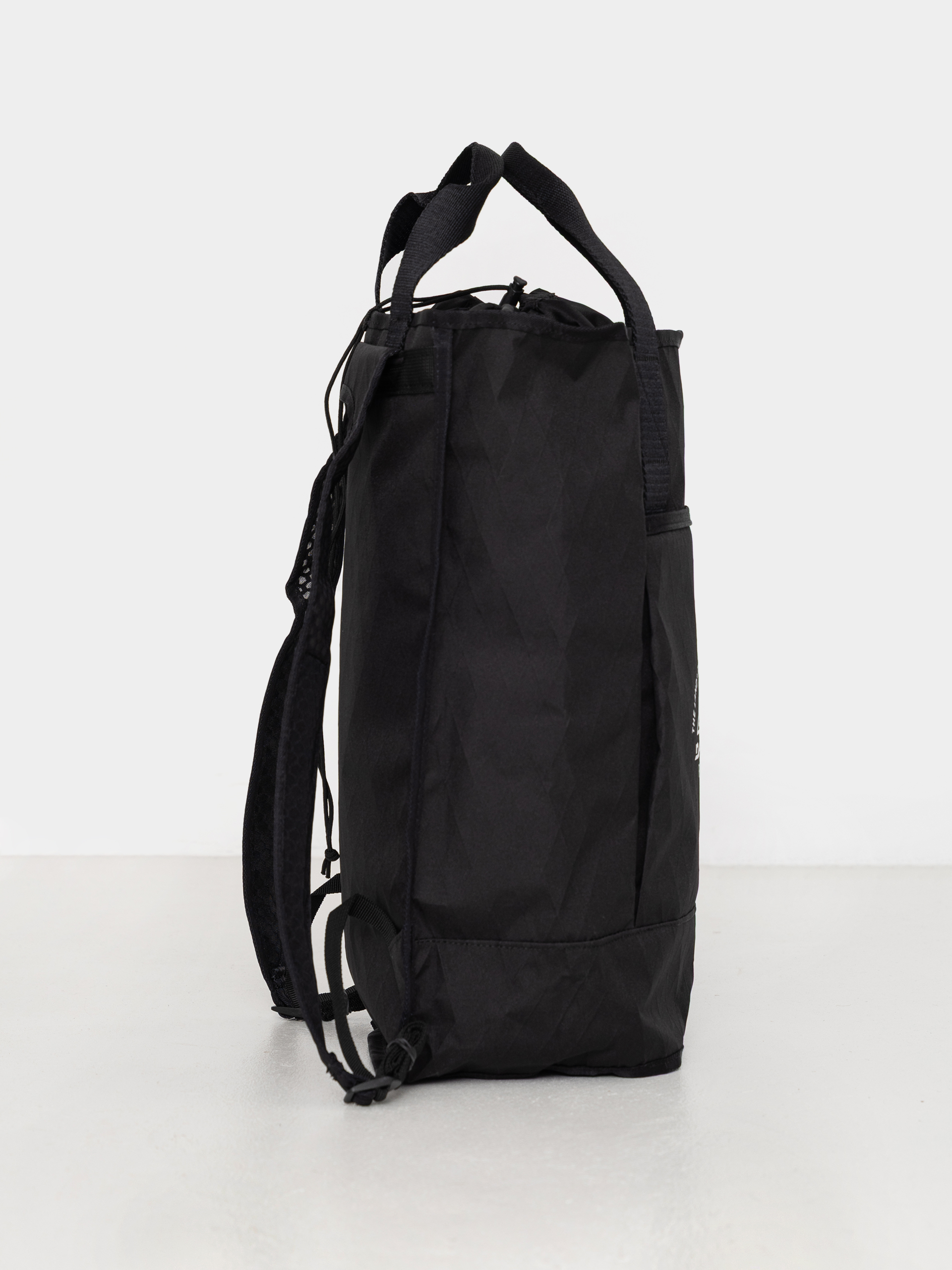 Раница Dakine Renovation Lt 22L (black)