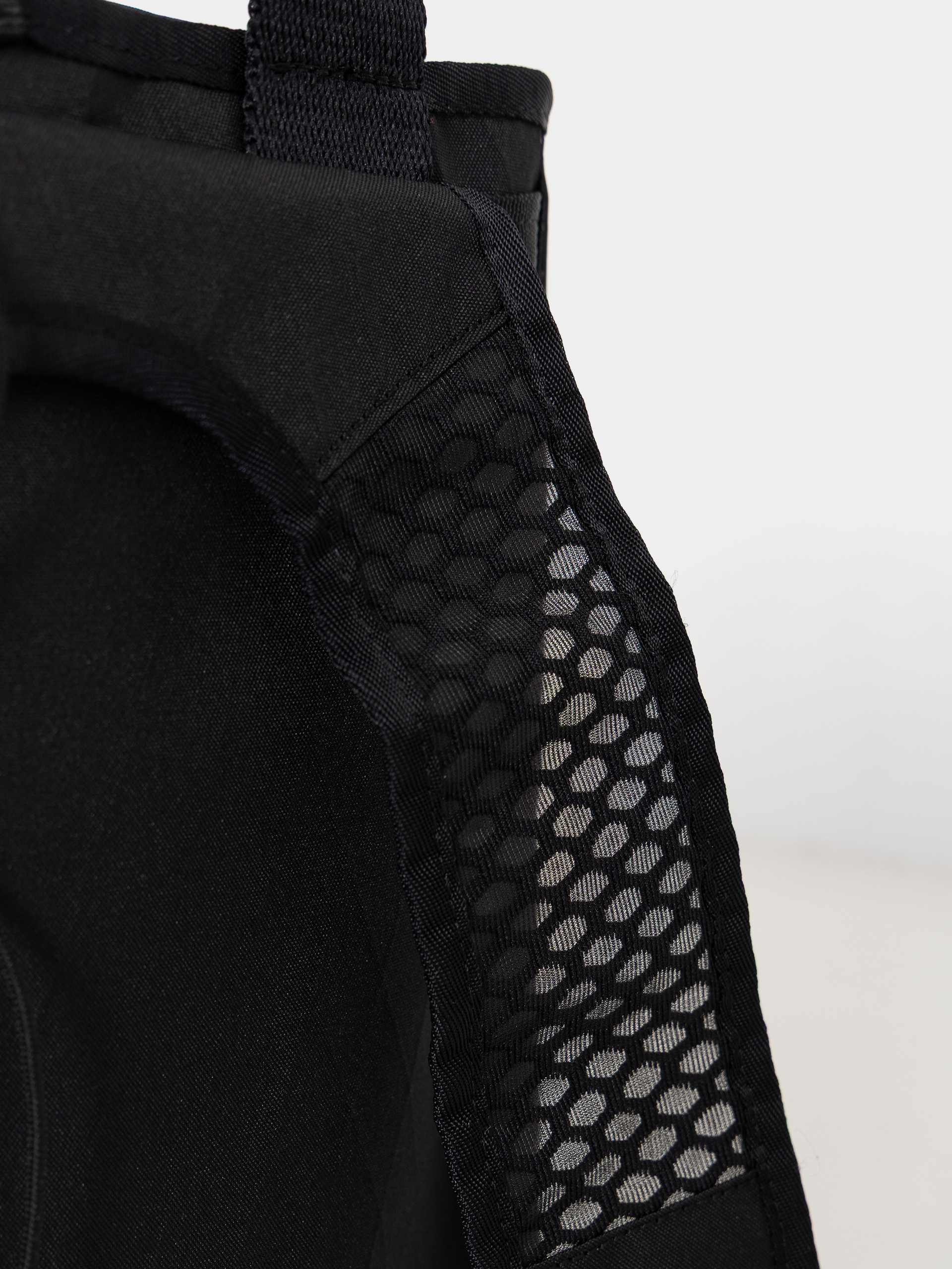 Раница Dakine Renovation Lt 22L (black)