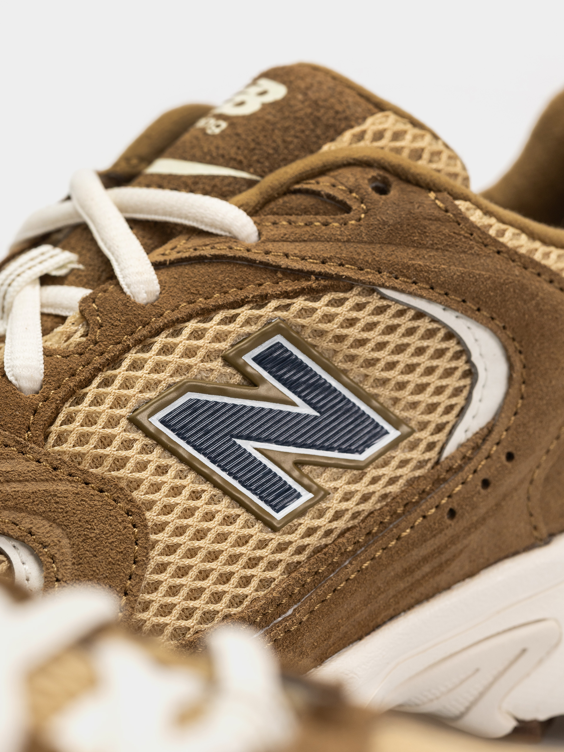 Обувки New Balance 530 (bark/quicksand/nb navy)