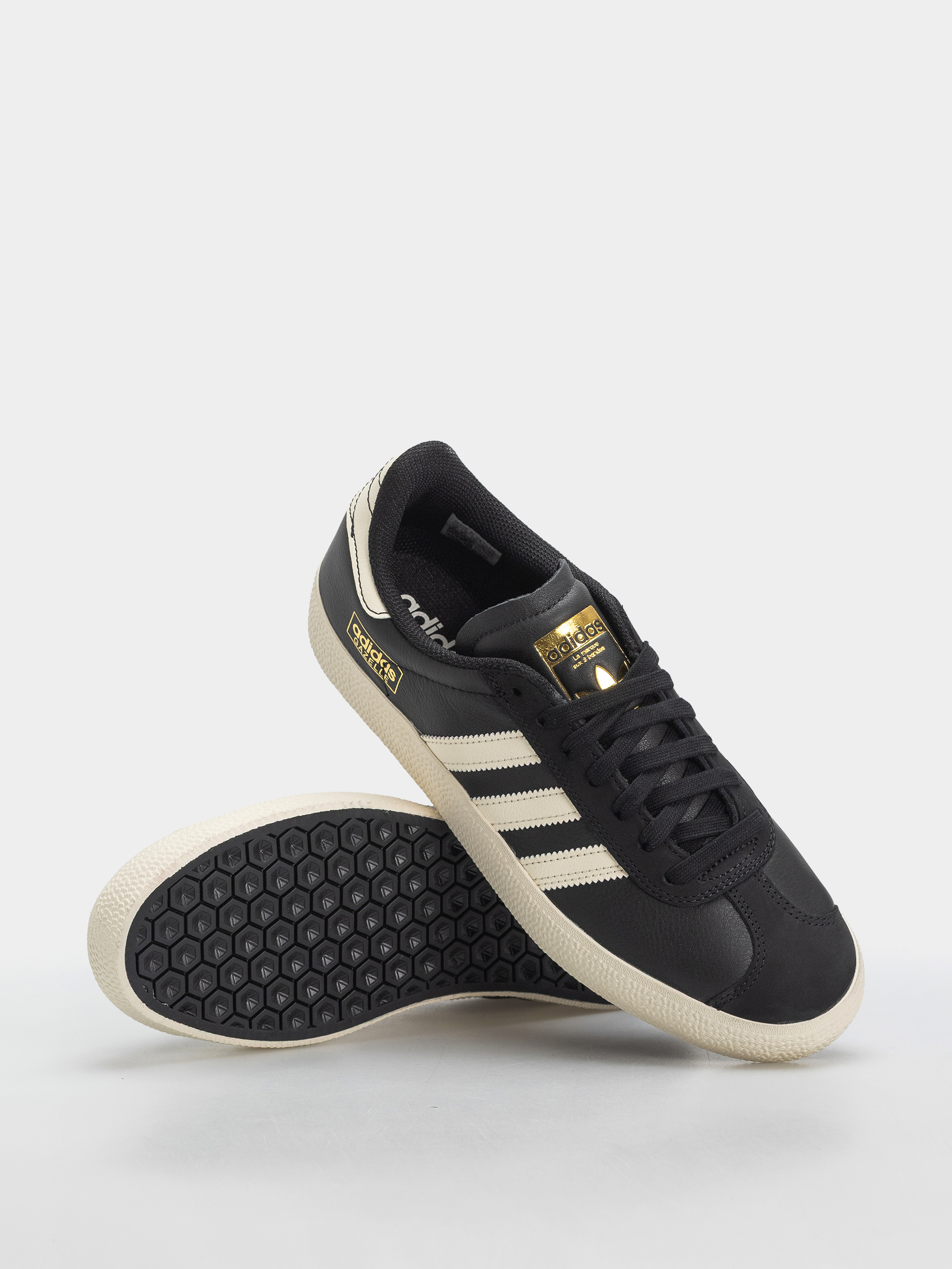 Обувки adidas Gazelle Adv (cblack/crewht/goldmt)