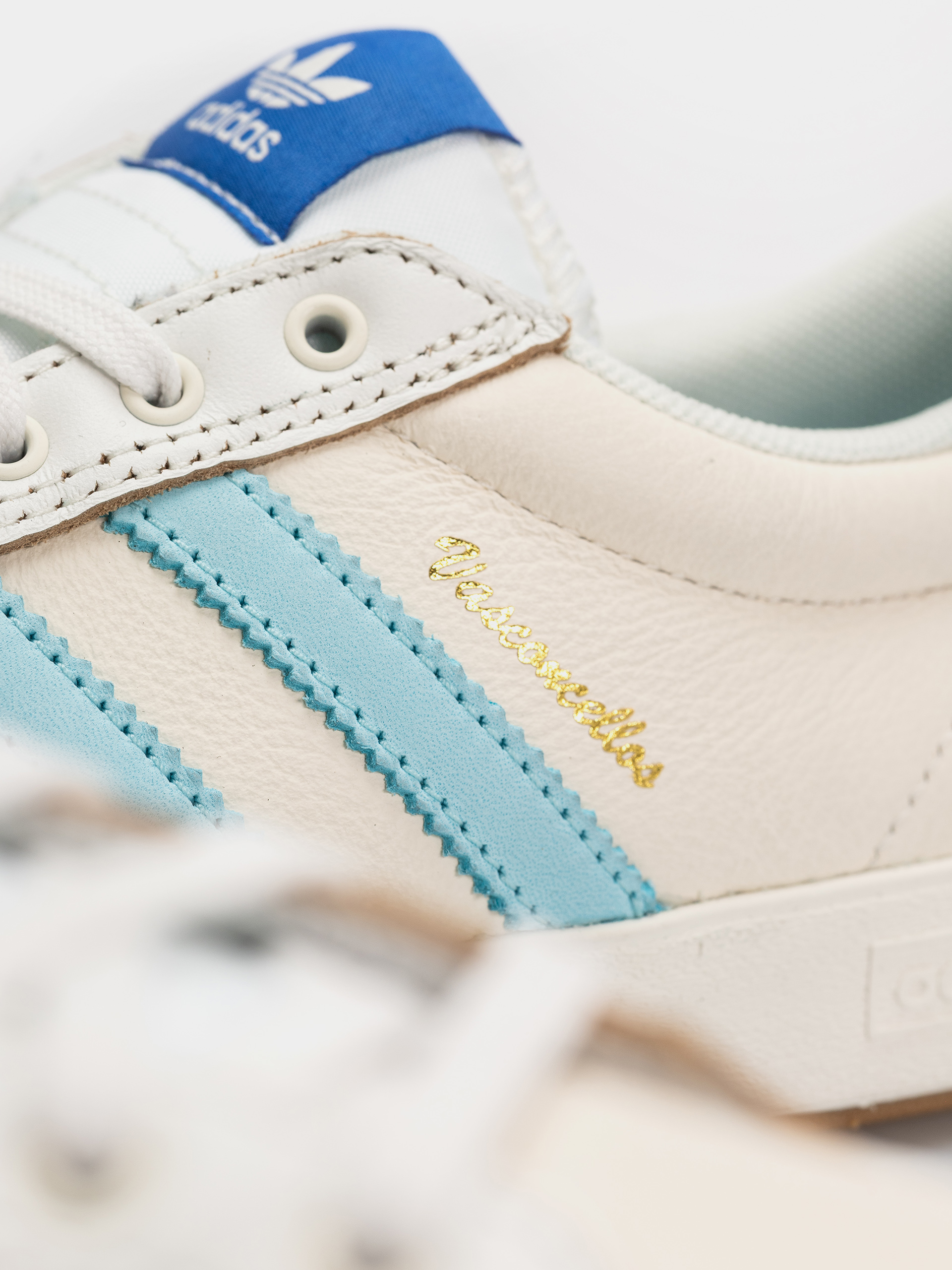 Обувки adidas Nora (cwhite/bliblu/cwhite)