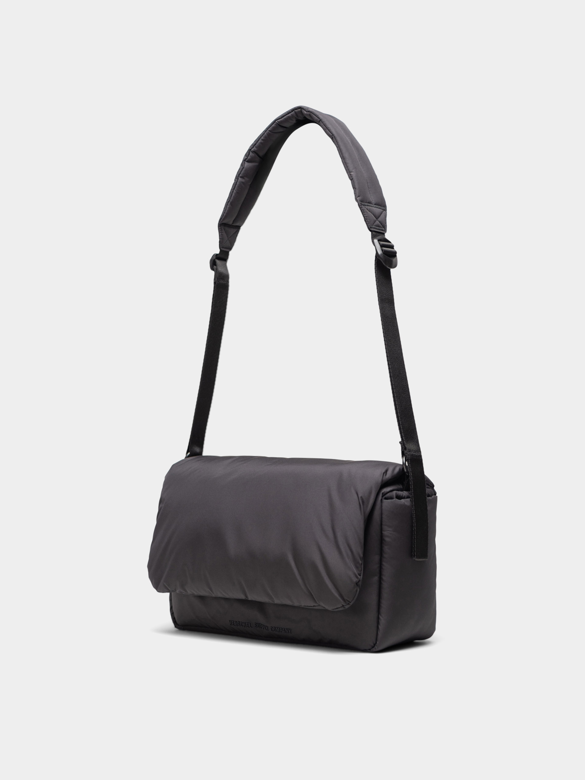 Дамска чанта Herschel Supply Co. Cloudform Crossbody (black)