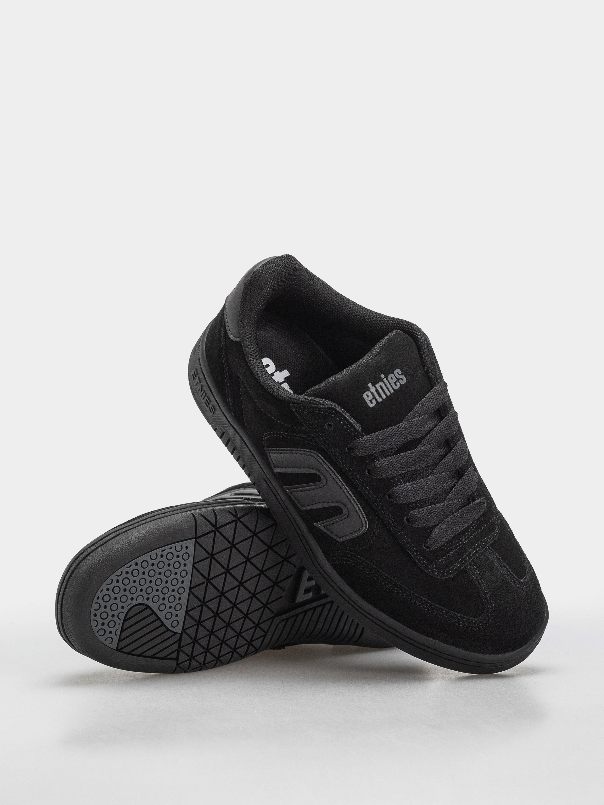 Обувки Etnies Locut (black raw)