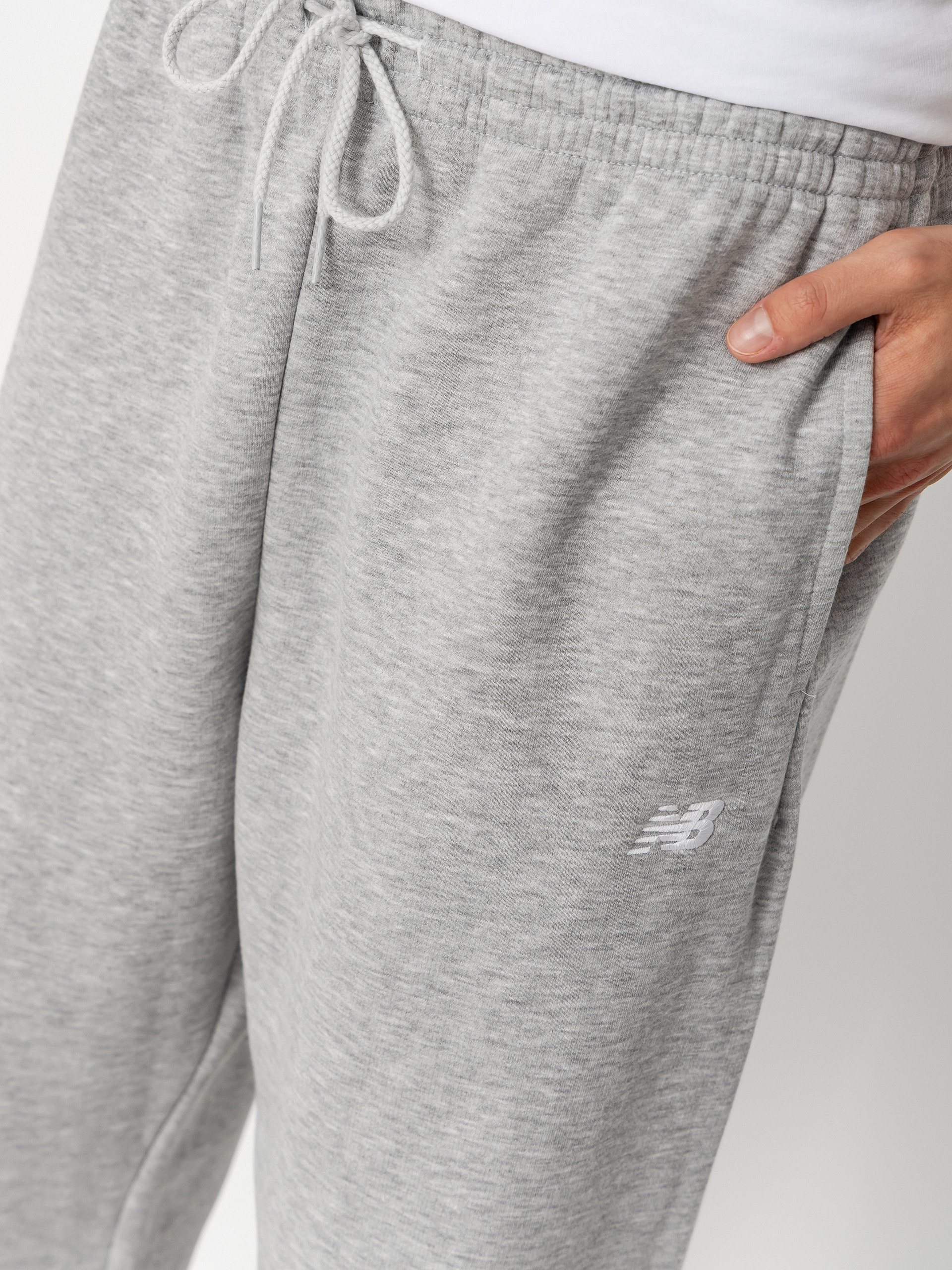 Панталони New Balance Sport Essentials Fleece Jogger (athletic grey)