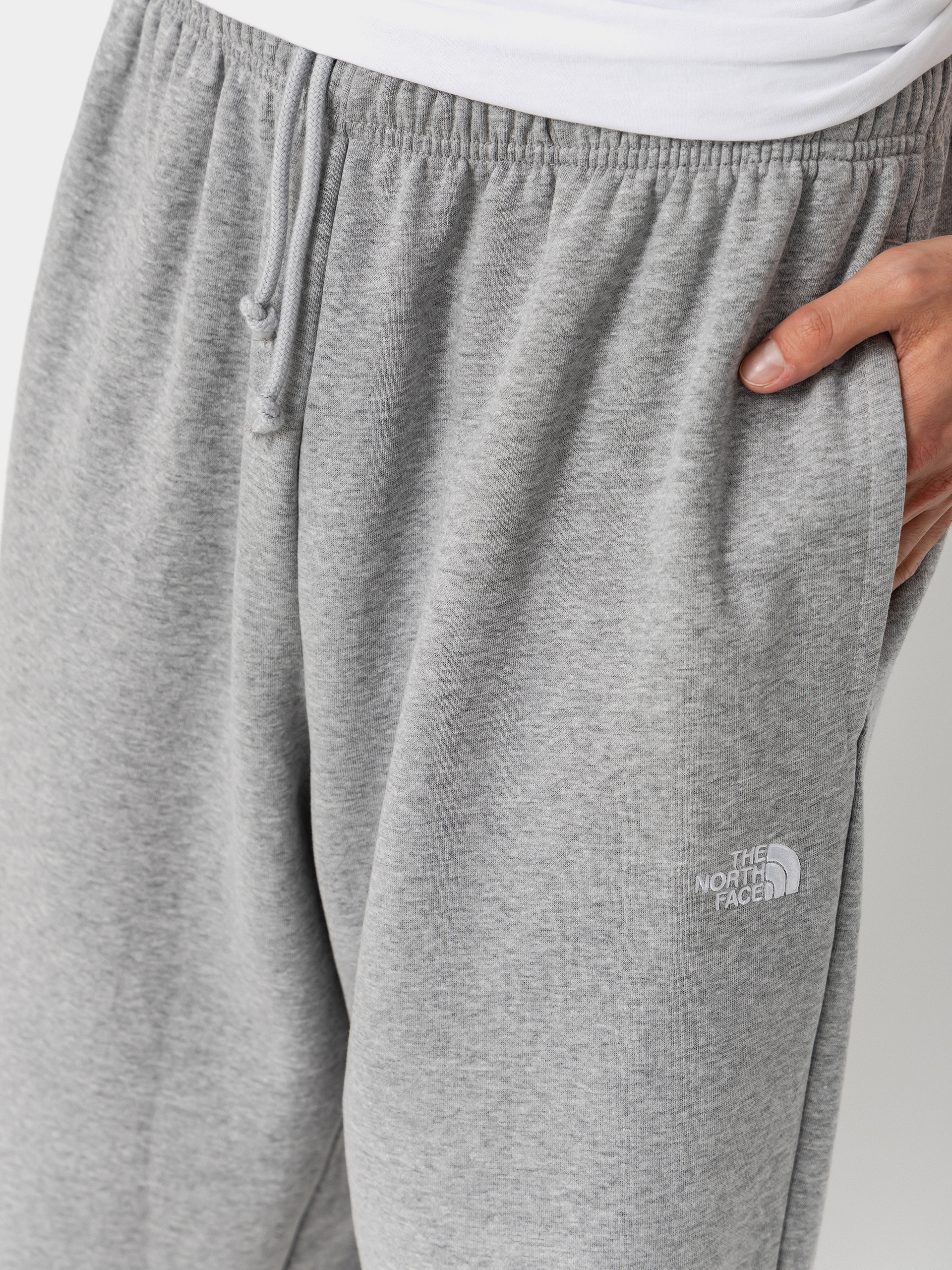 Панталони The North Face Evolution Simple Dome Regular Jogger (tnf pale grey heather)