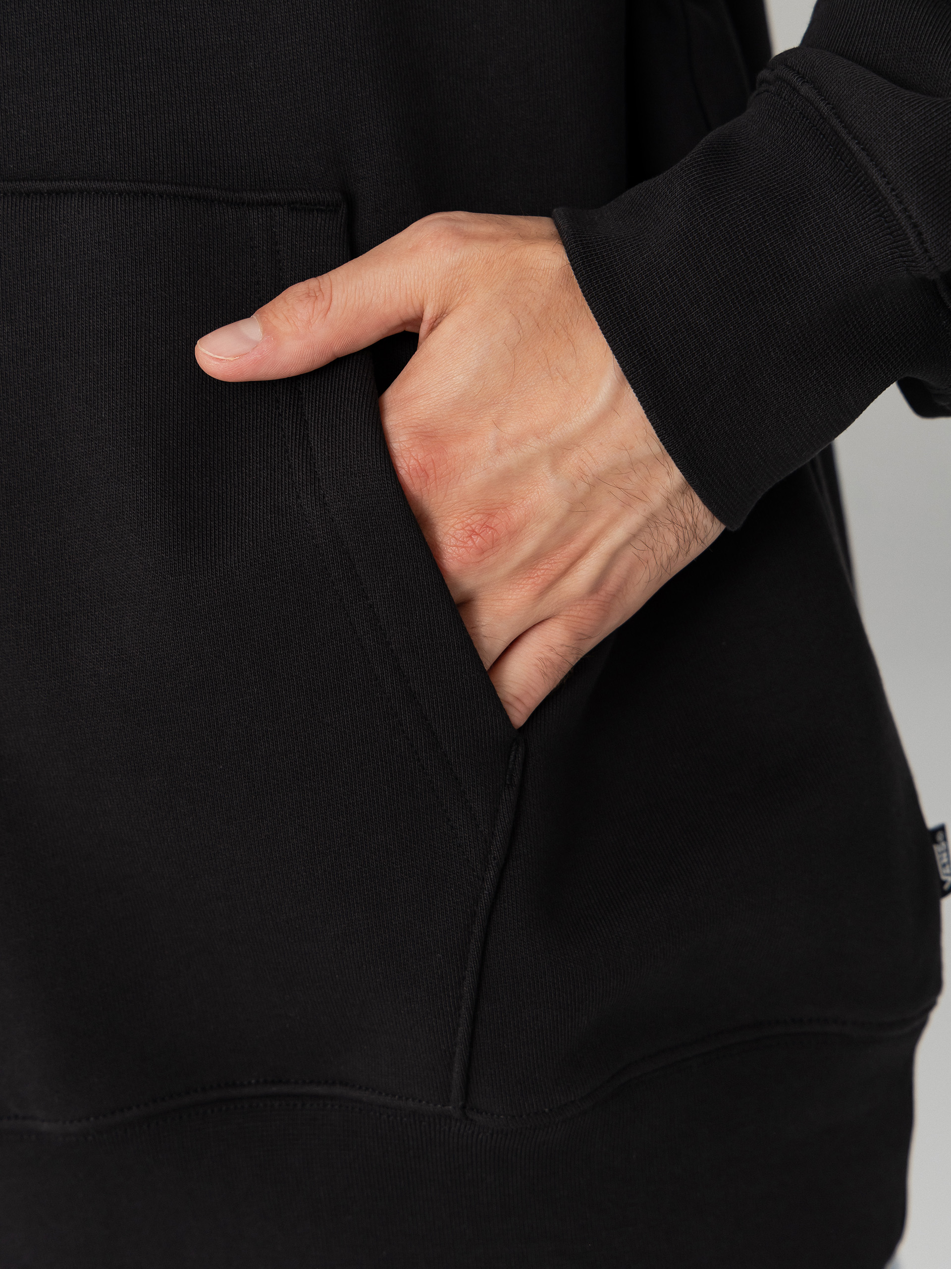 Суитшърт с качулка Vans Left Chest HD (black)