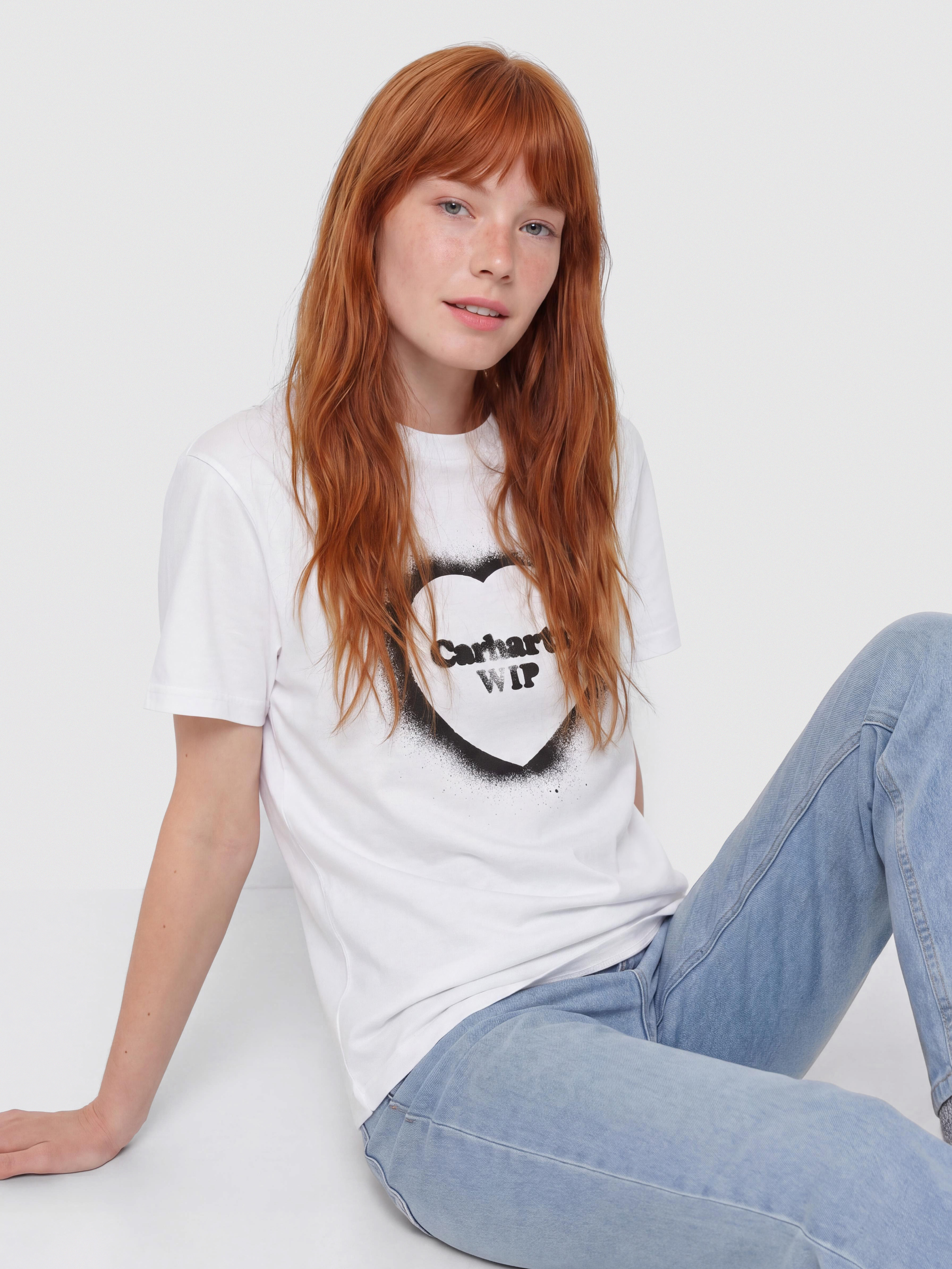 Тениска Carhartt WIP Spray Heart Wmn