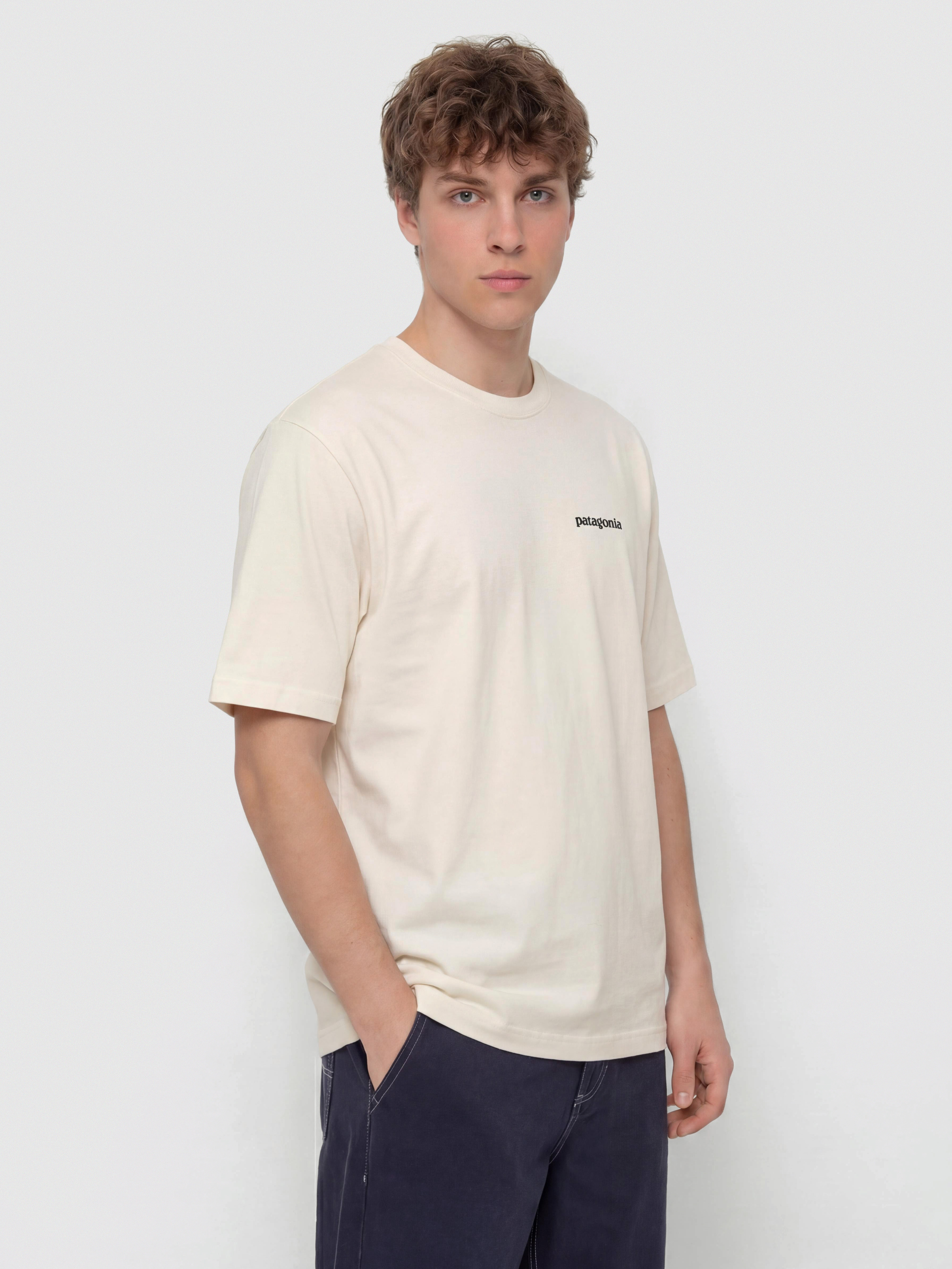 Тениска Patagonia P 6 Logo (undyed natural)
