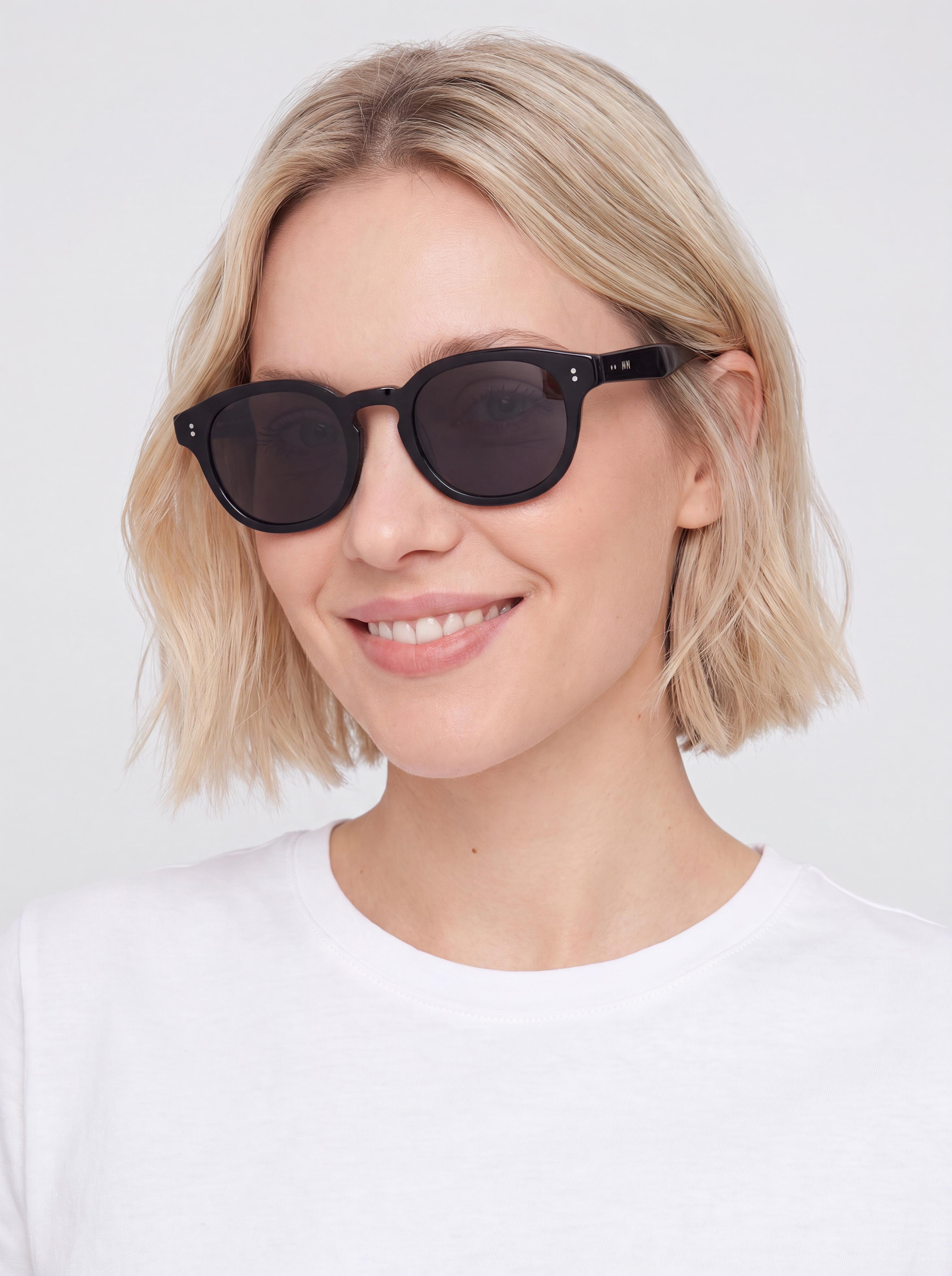 Слънчеви очила MessyWeekend Bille (black/grey)