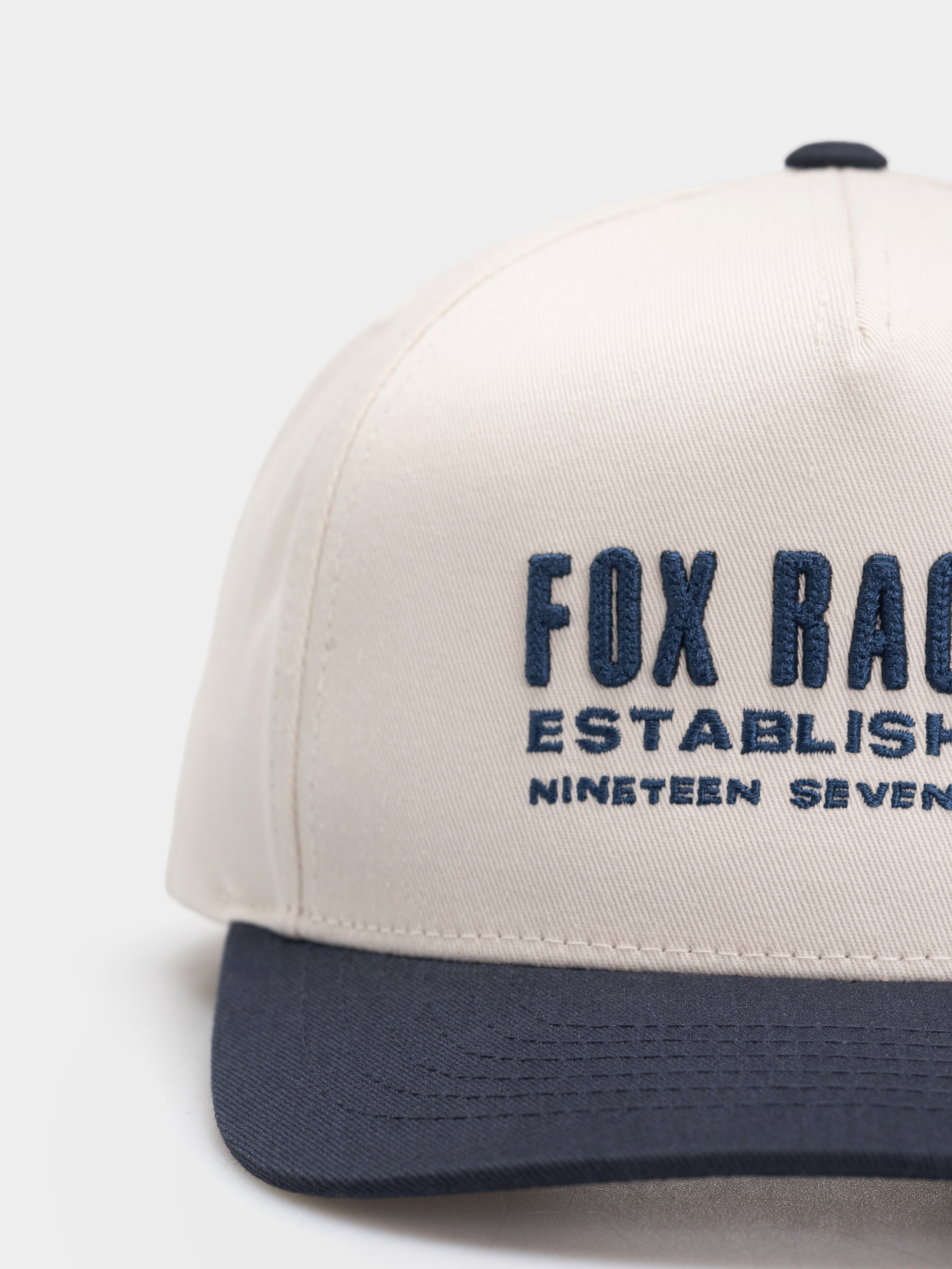 Шапка с козирка Fox Warped Snapback (prl white)