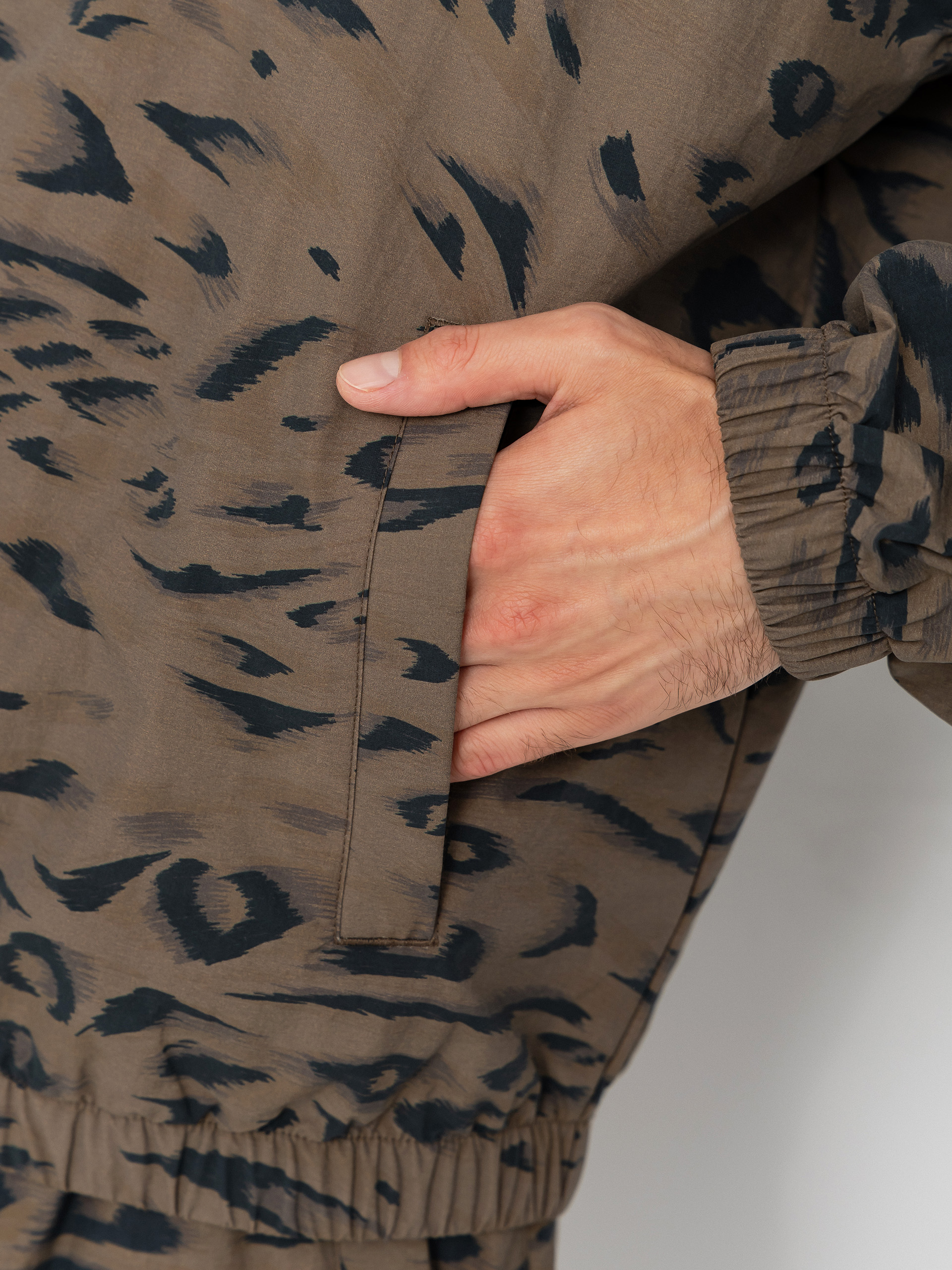 Яке Carhartt WIP Travon (duck feather print cypress/black)