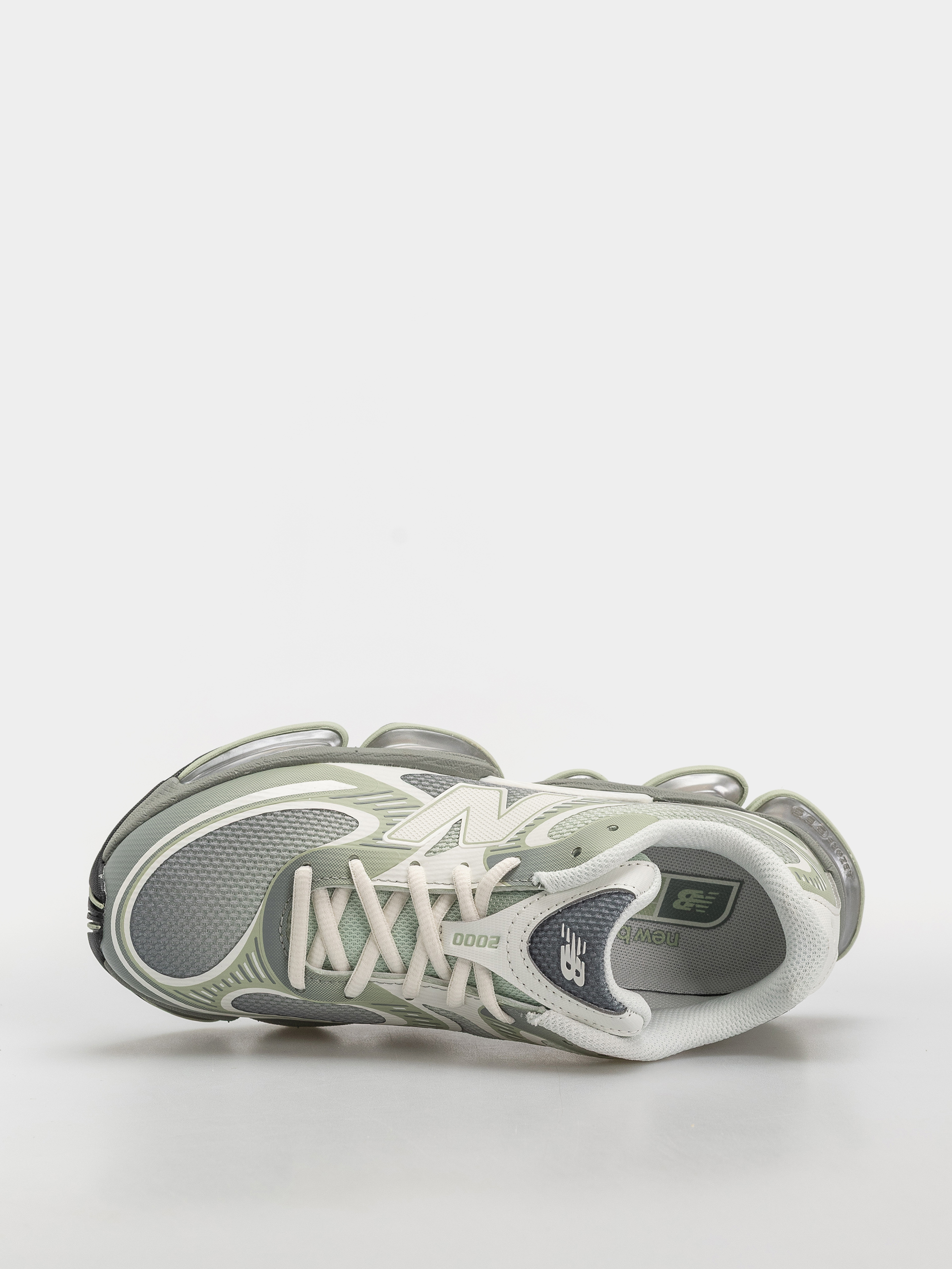Обувки New Balance 2000 (silver moss/bayberry/sea salt)