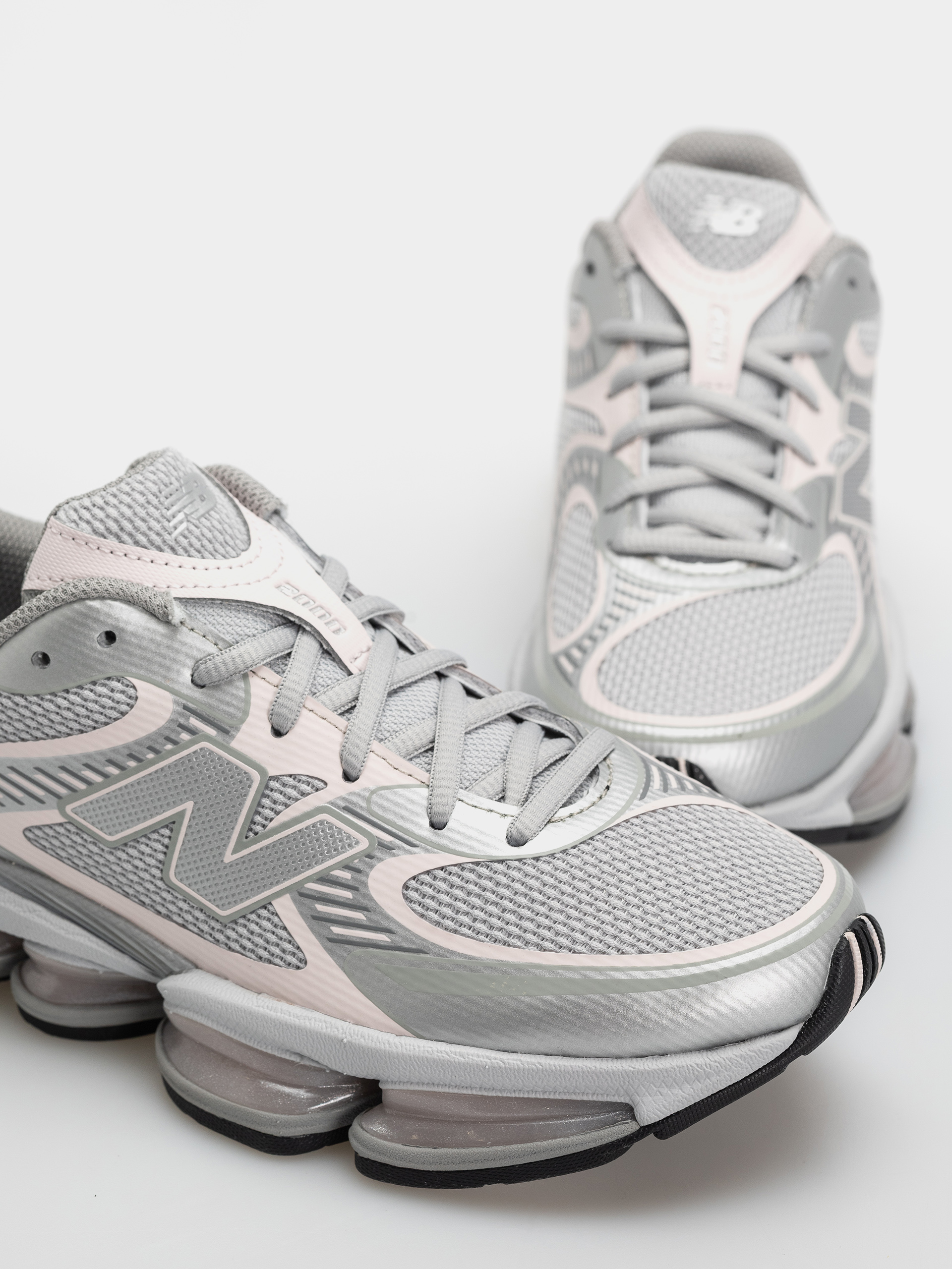 Обувки New Balance 2000 (raincloud/pink granite)