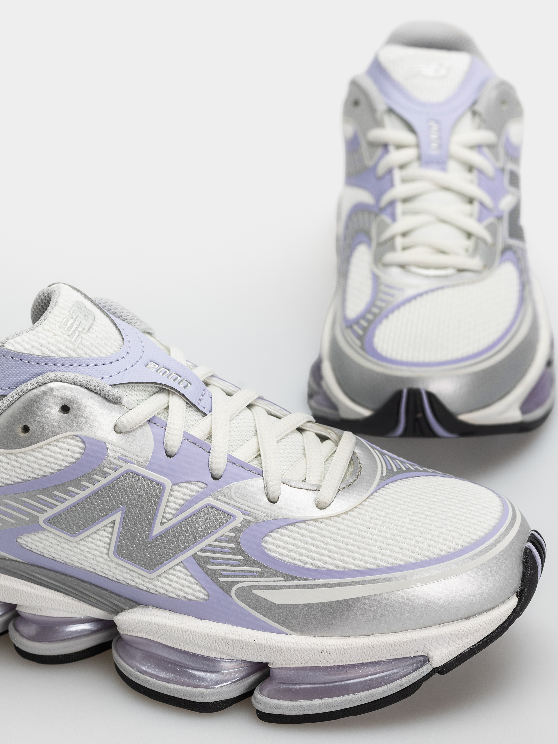 Обувки New Balance 2000 (reflection/smoked violet)
