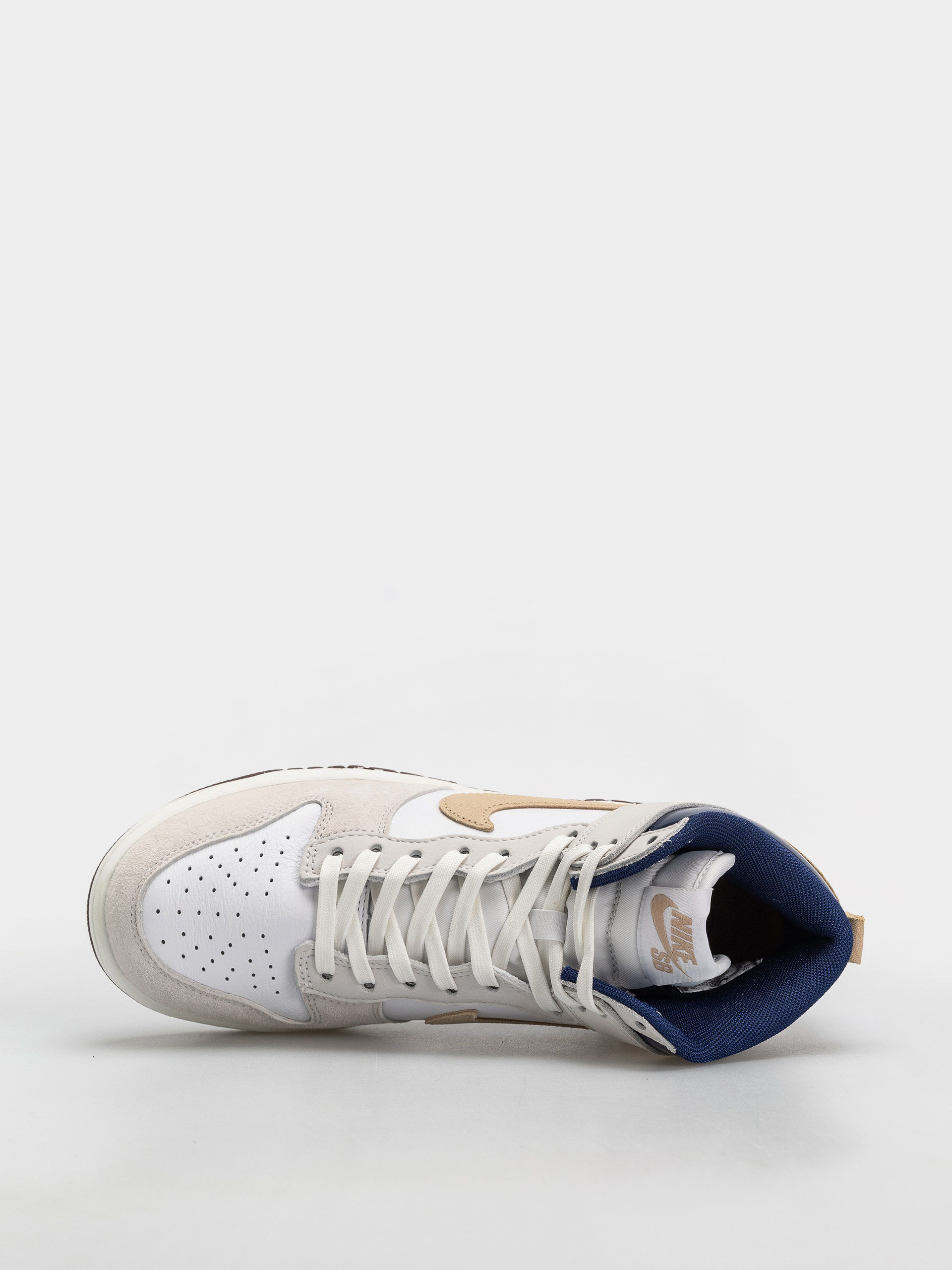 Обувки Nike SB Dunk High Pro QS Beyond (white/ivorysand duneblue void)