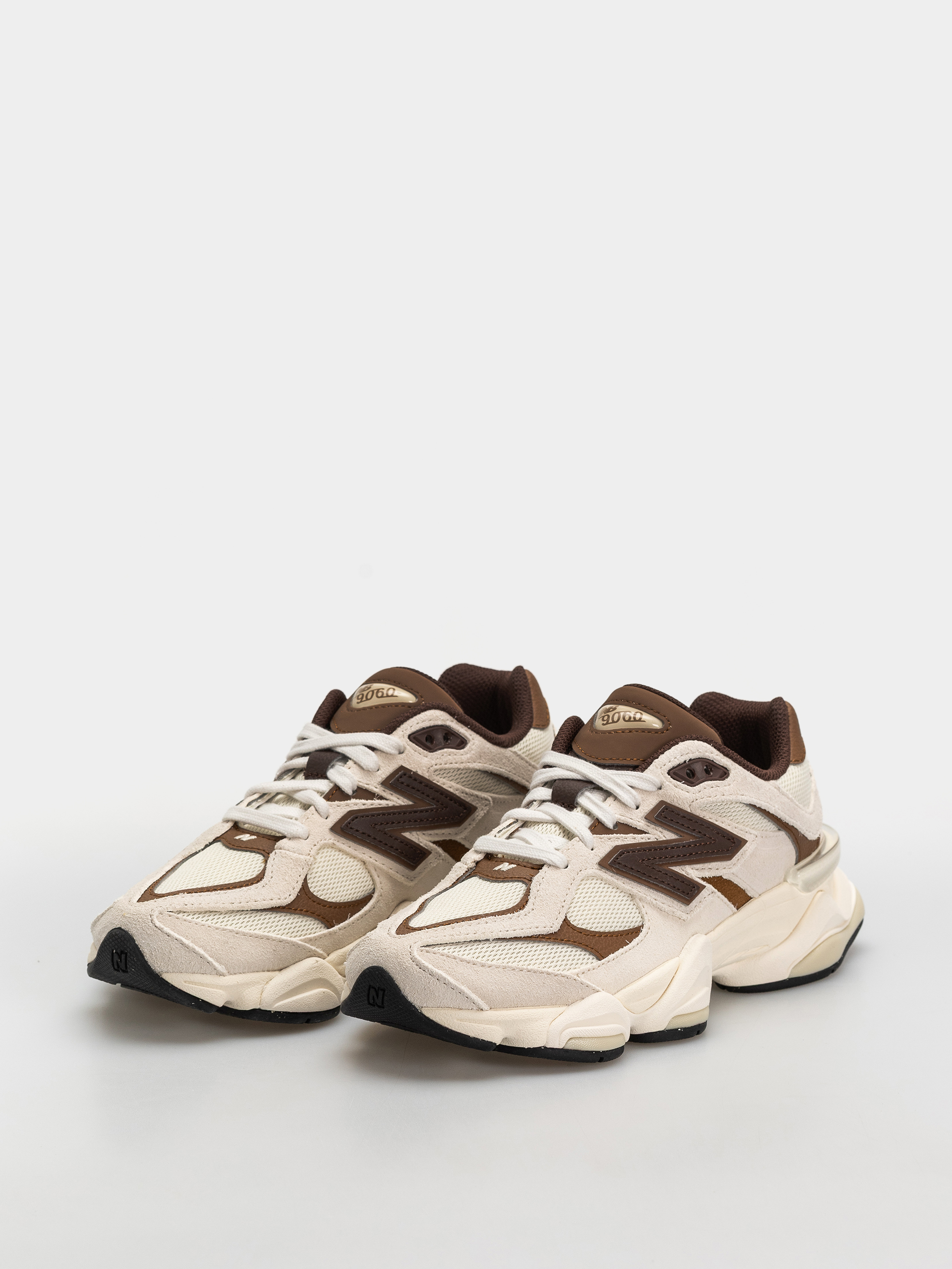 Обувки New Balance 9060 (breakfast tea/angora)