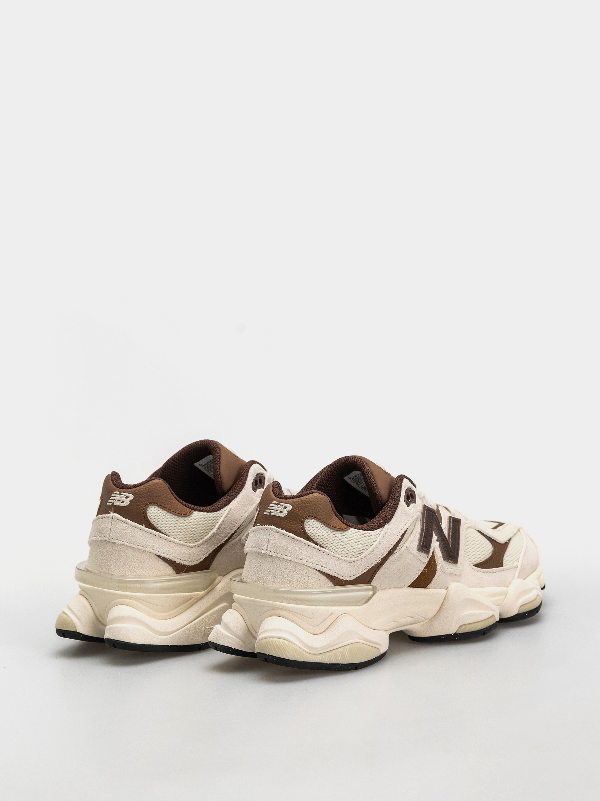 Обувки New Balance 9060 (breakfast tea/angora)