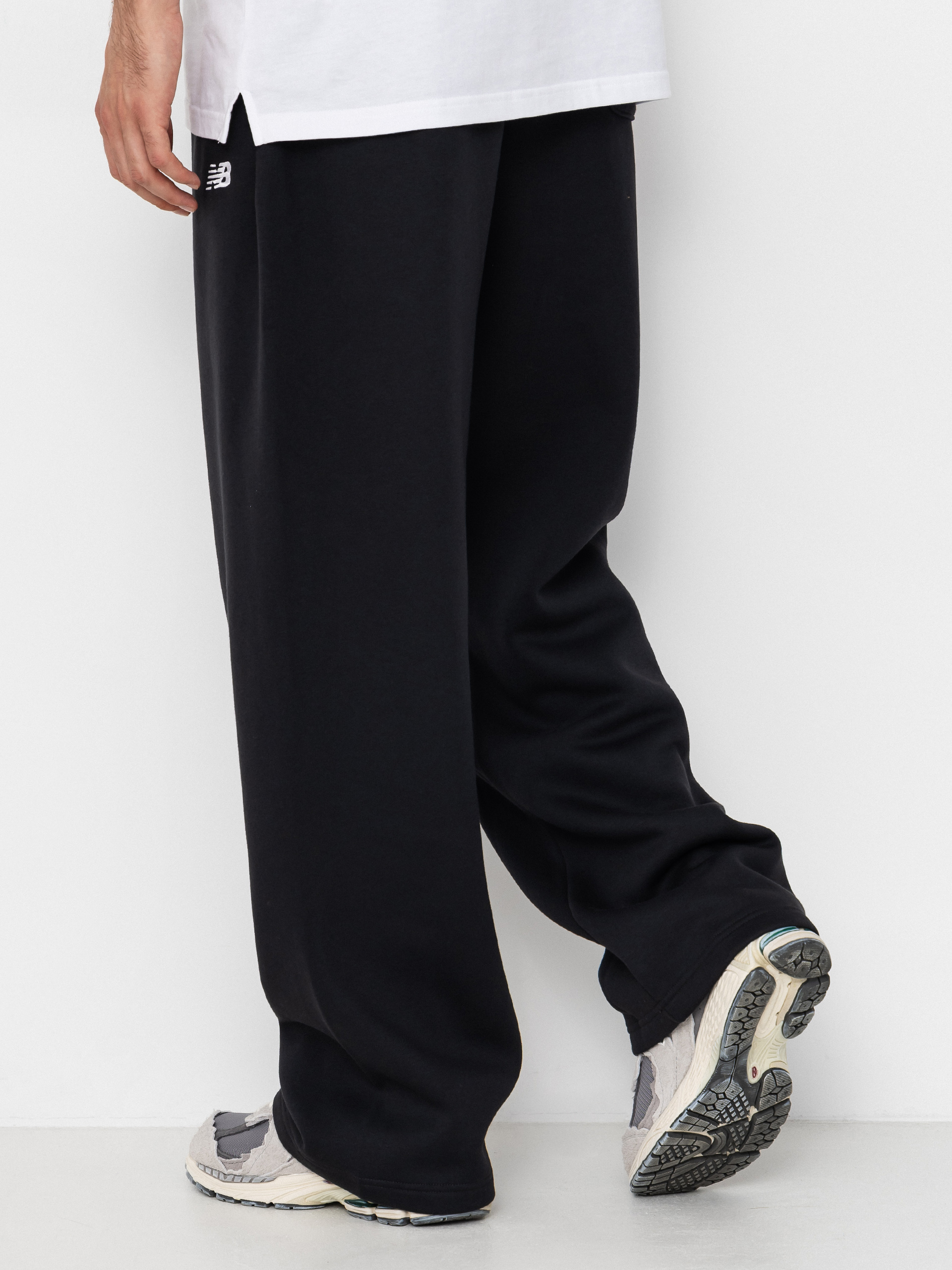 Панталони New Balance Sport Essentials Fleece (black)