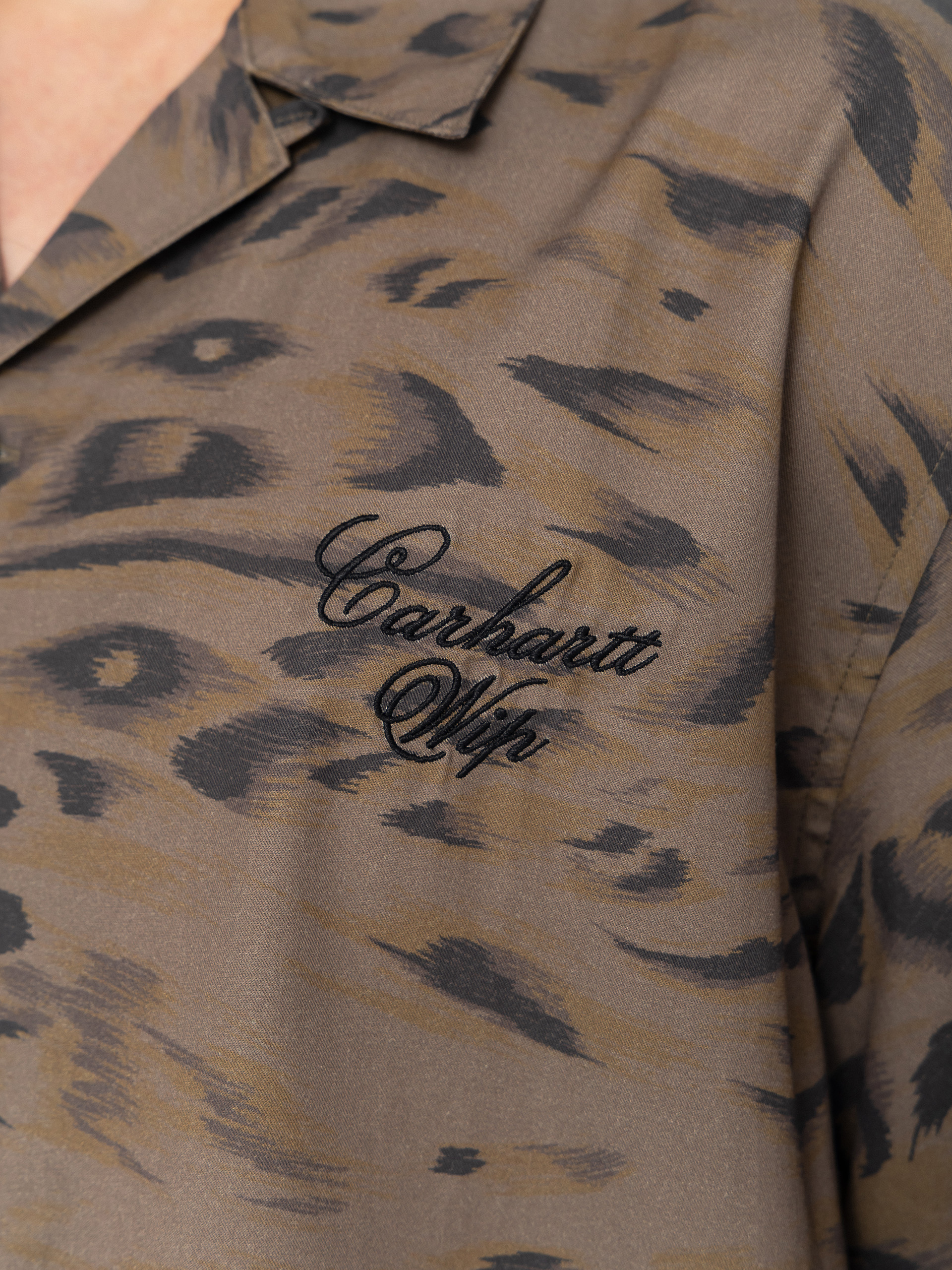 Риза Carhartt WIP Travon (duck feather print cypress/black)