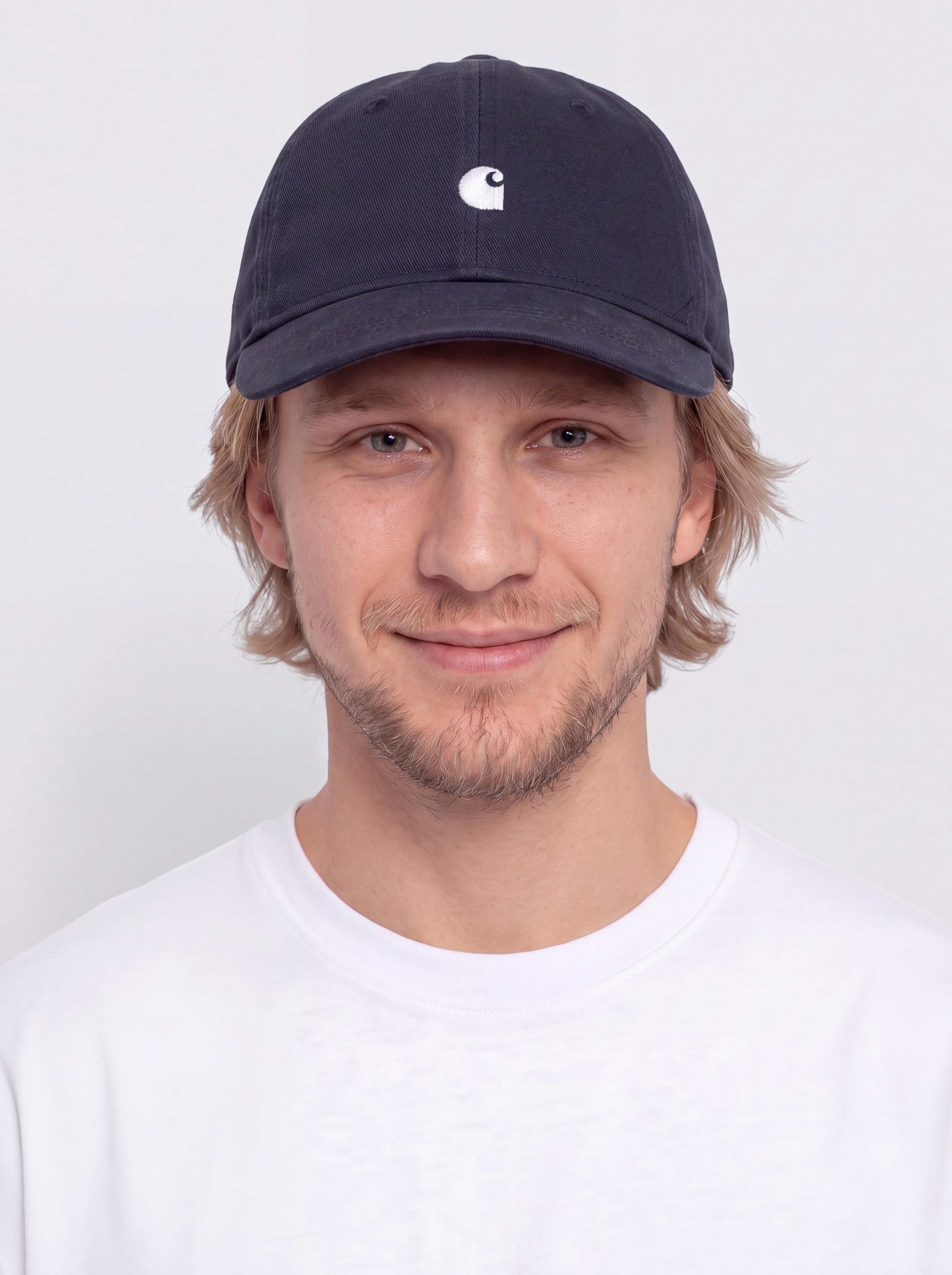 u0428u0430u043fu043au0430 u0441 u043au043eu0437u0438u0440u043au0430 Carhartt WIP Madison Logo (dark navy/white)