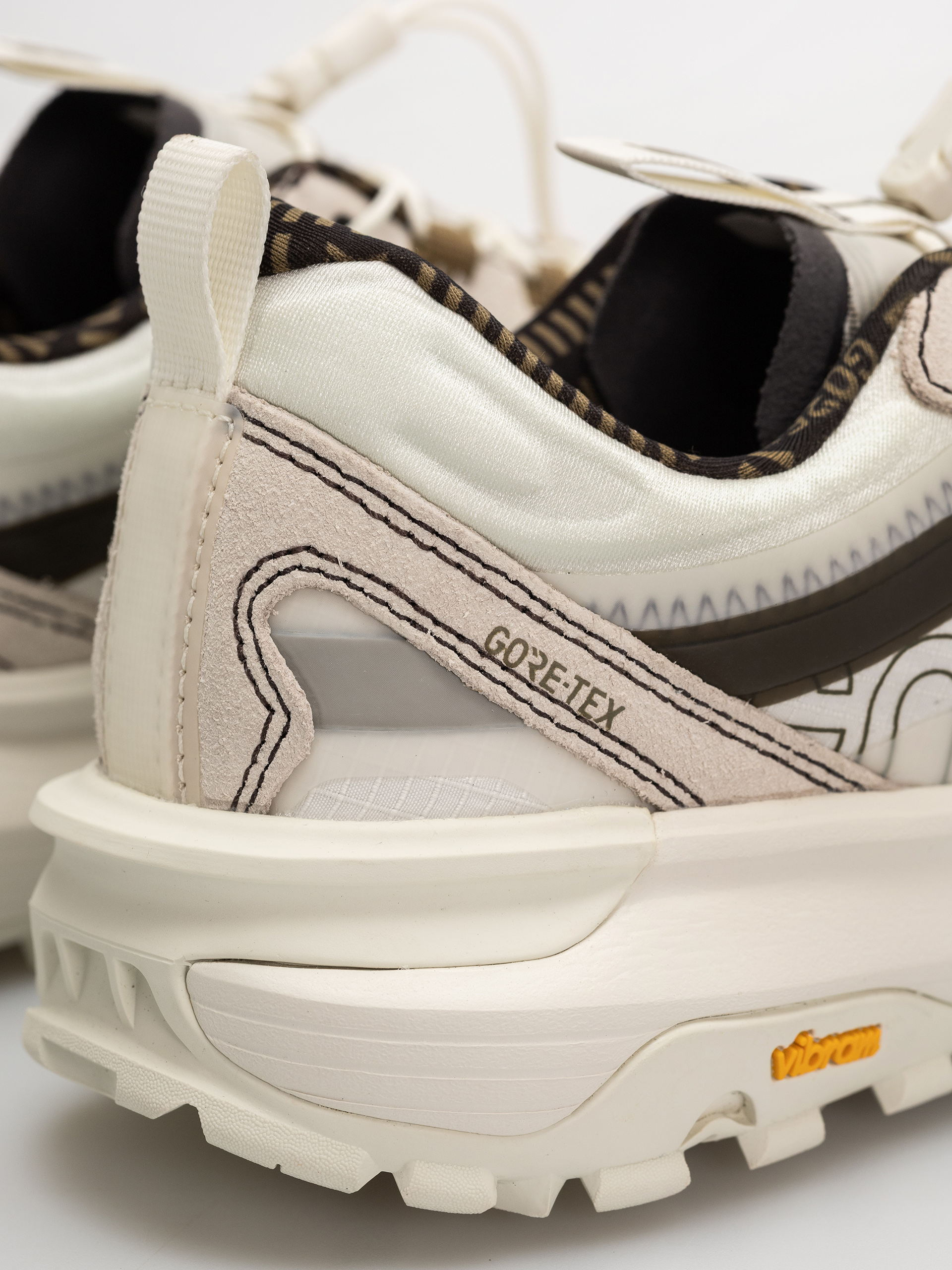 Обувки Vans Crosspath Xc Gore Tex Mte (marshmallow)
