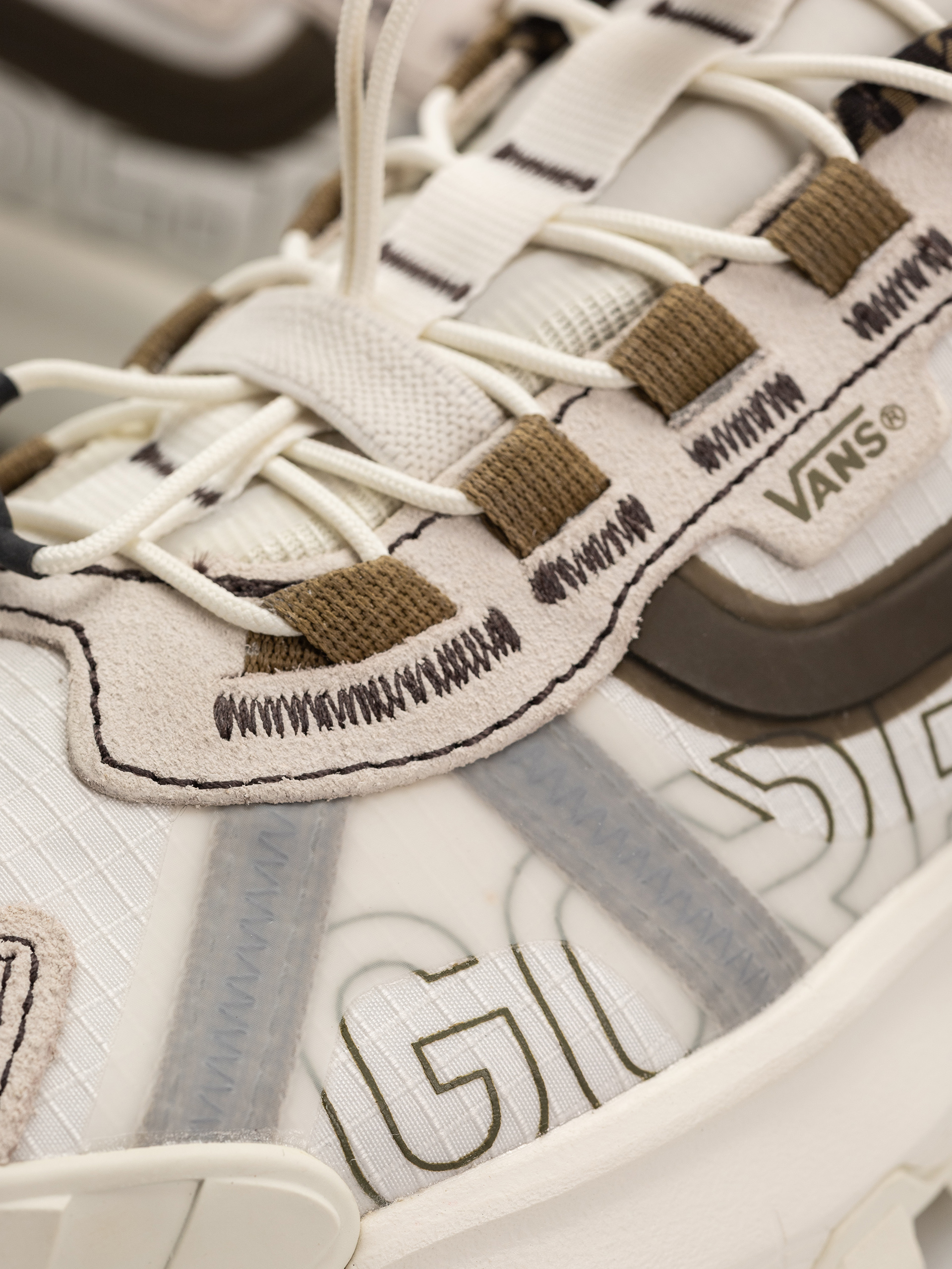 Обувки Vans Crosspath Xc Gore Tex Mte (marshmallow)