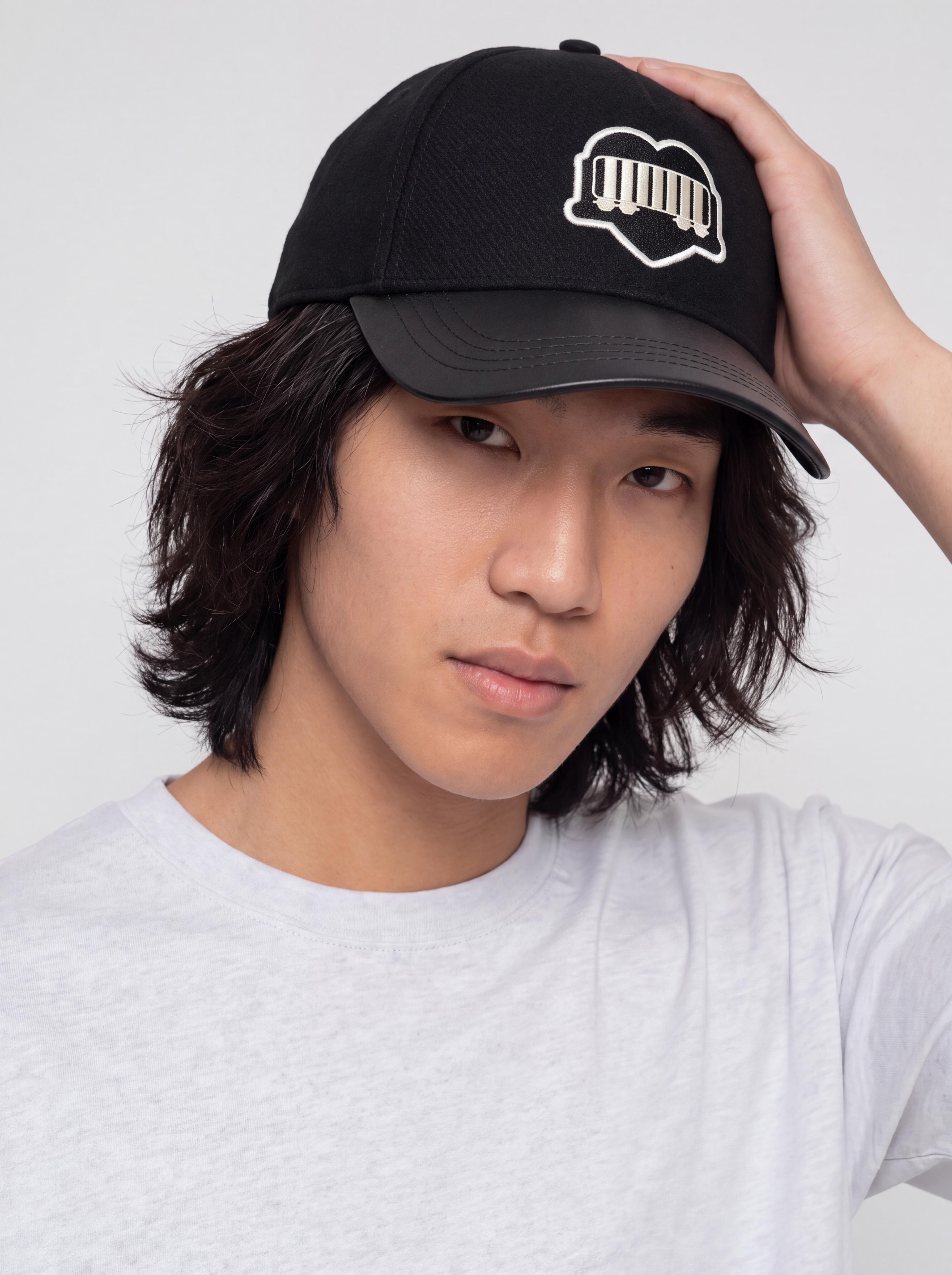 Шапка с козирка Carhartt WIP Heart Train (black/black)