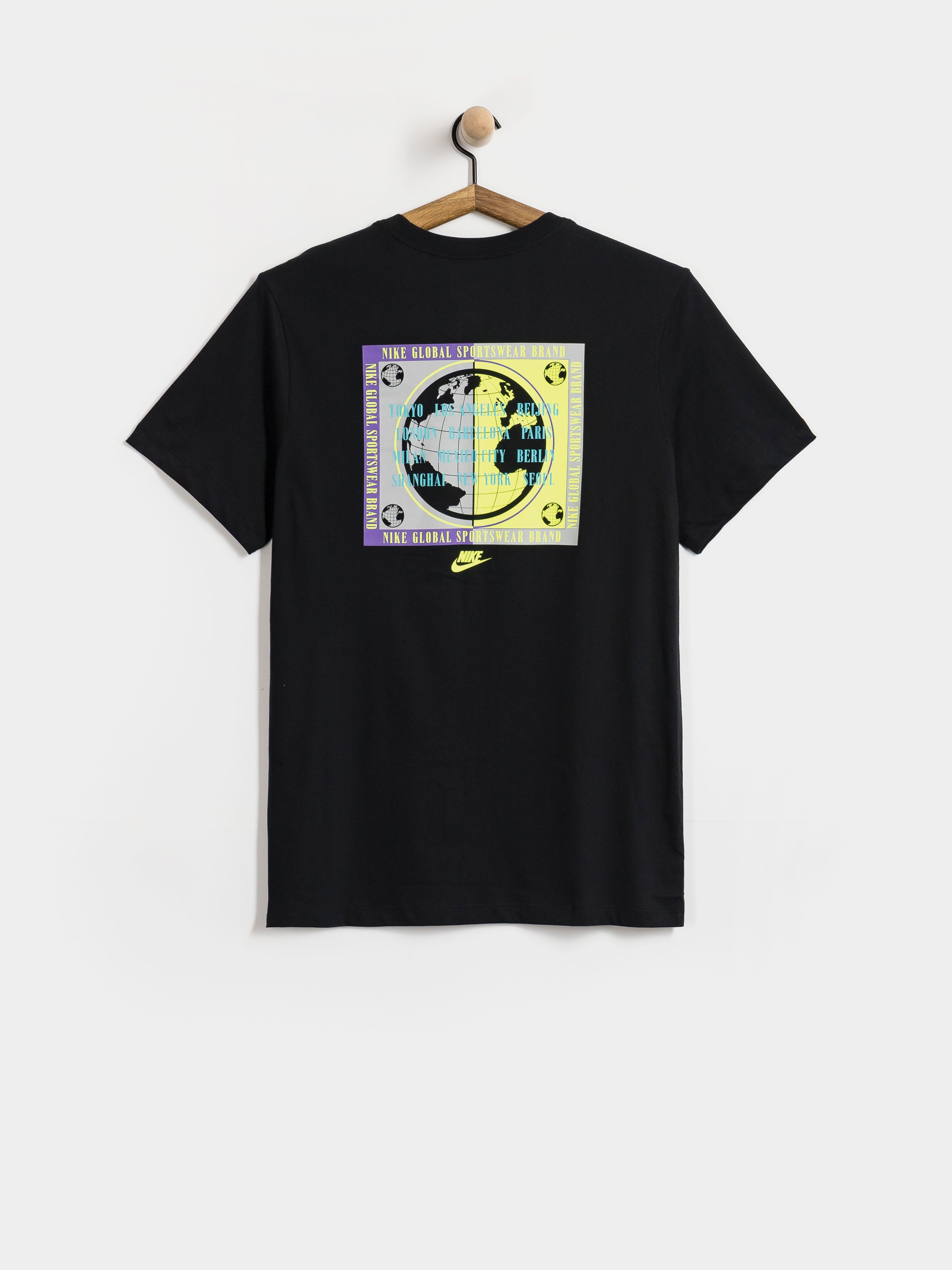 Тениска Nike SB World (black)