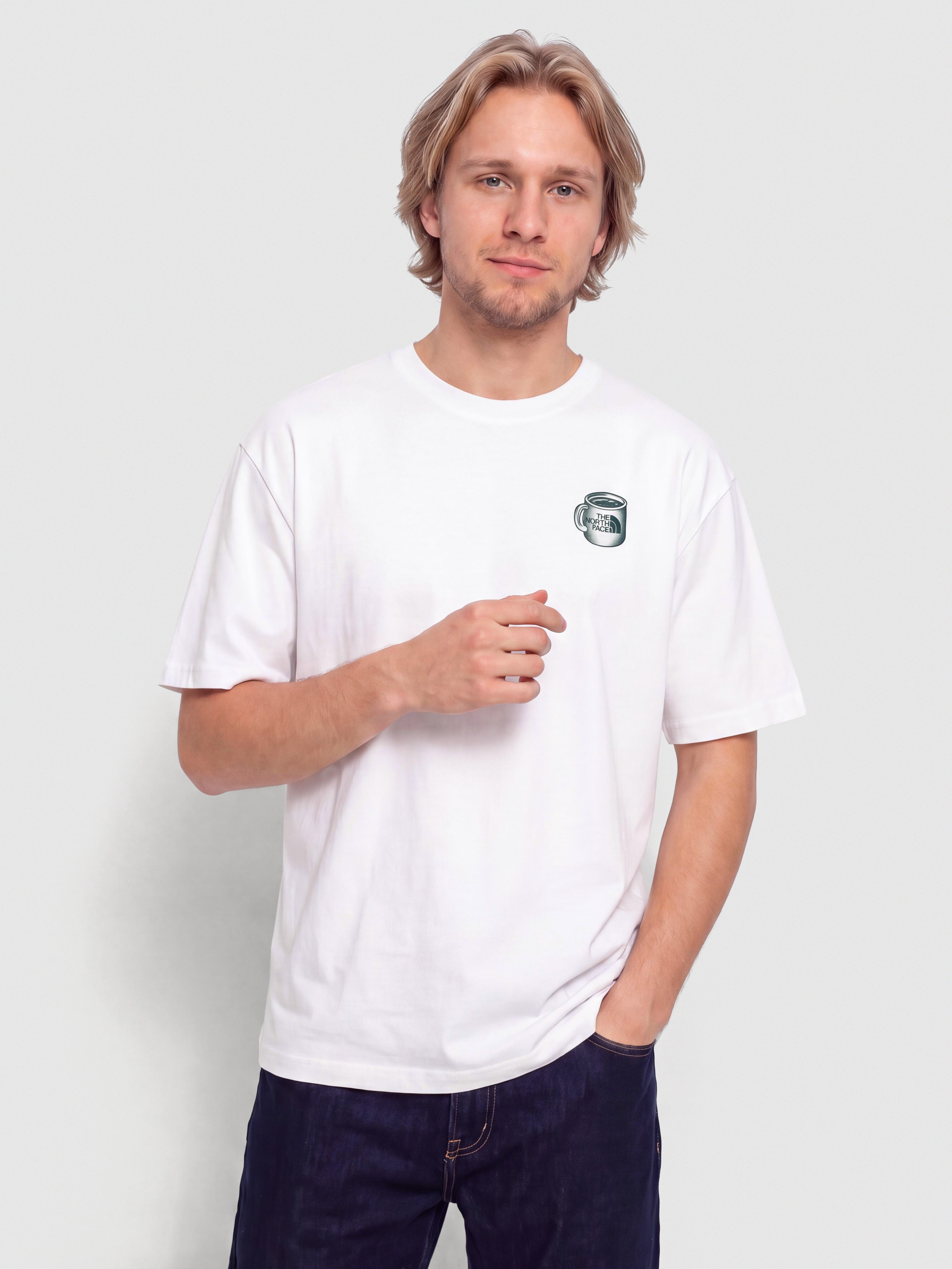 Тениска The North Face Basecamp Barista Relaxed