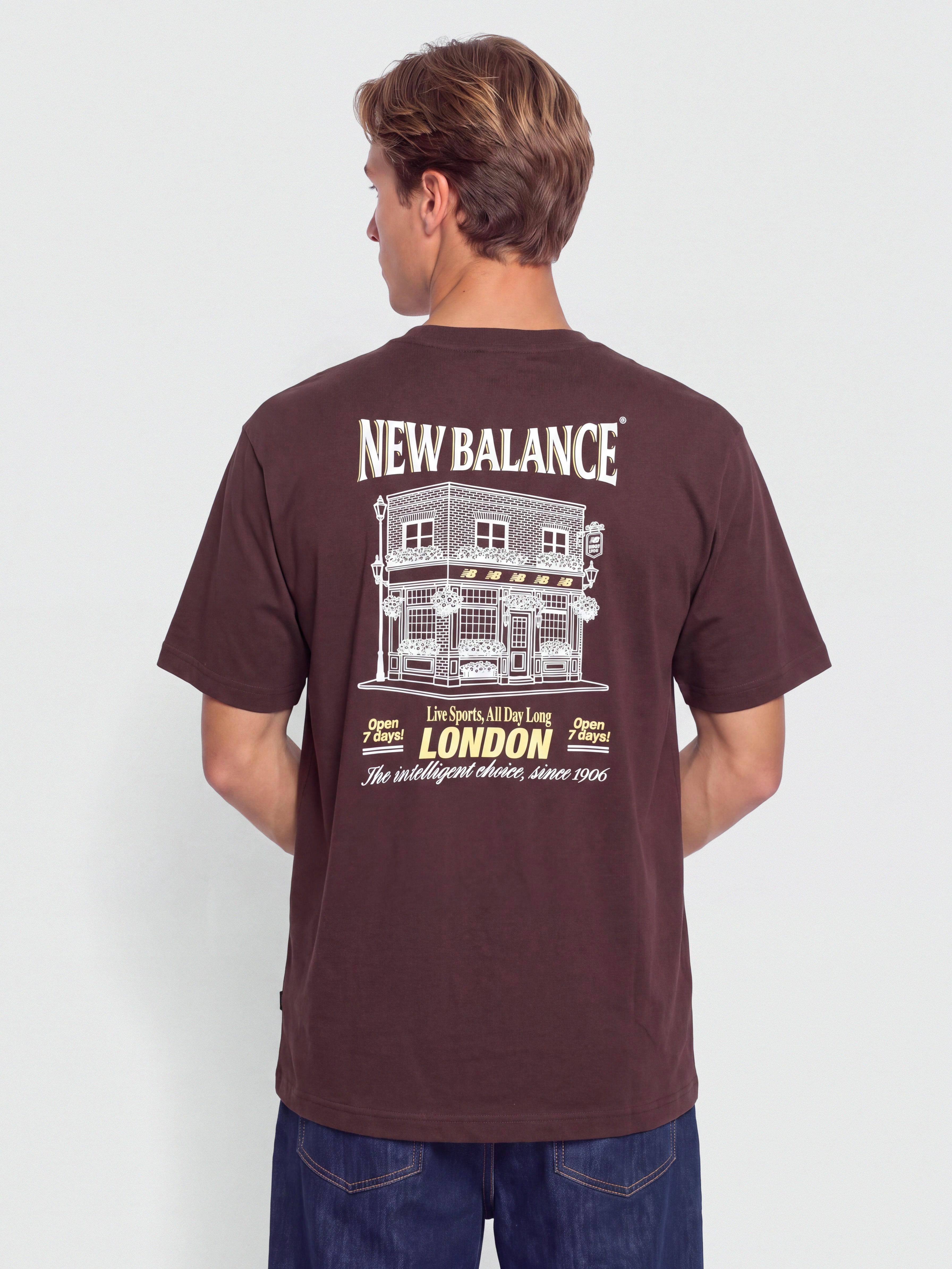 Тениска New Balance Grab a Bite London (cherry leather)