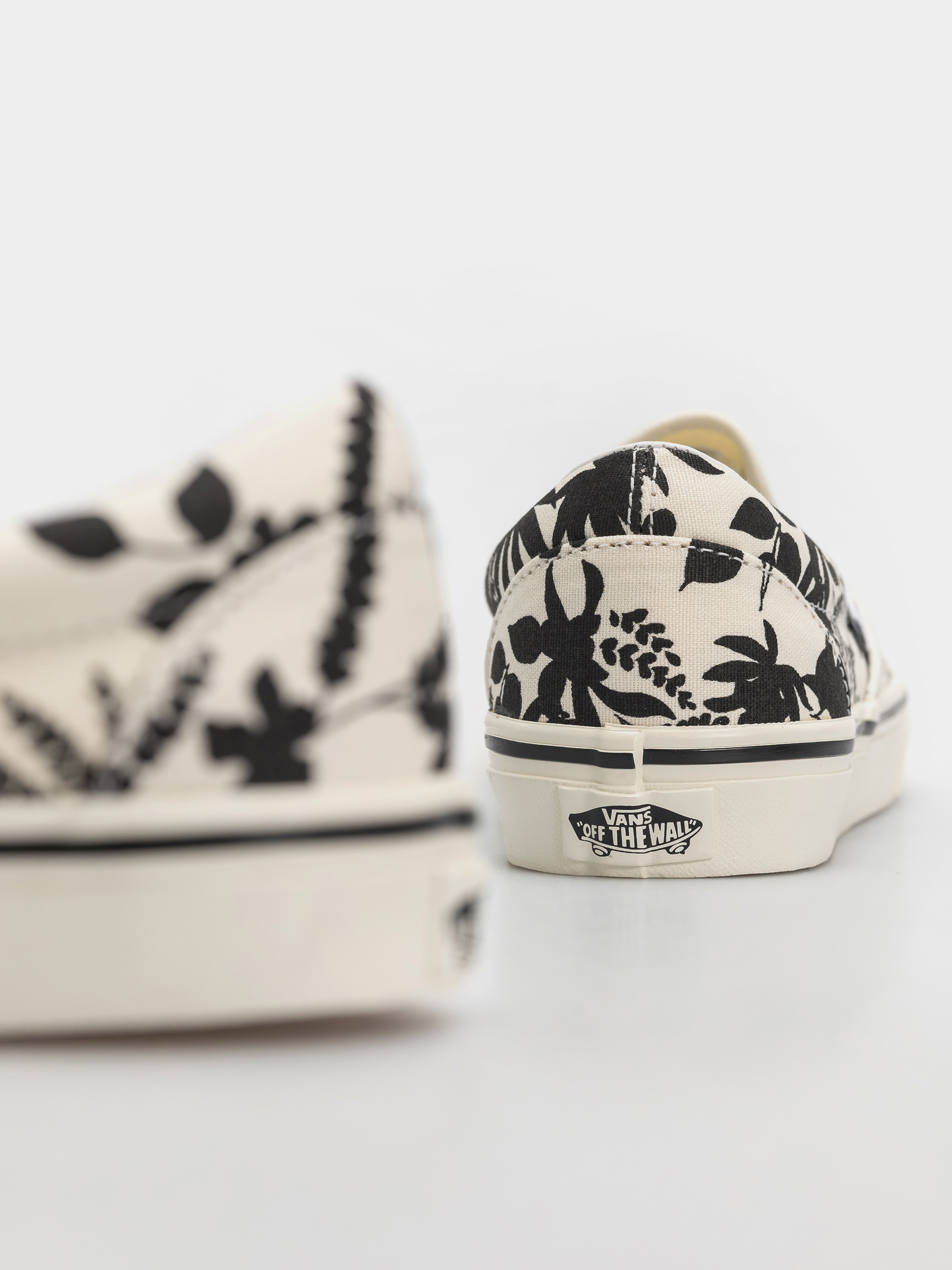 Обувки Vans Classic Slip On (black)
