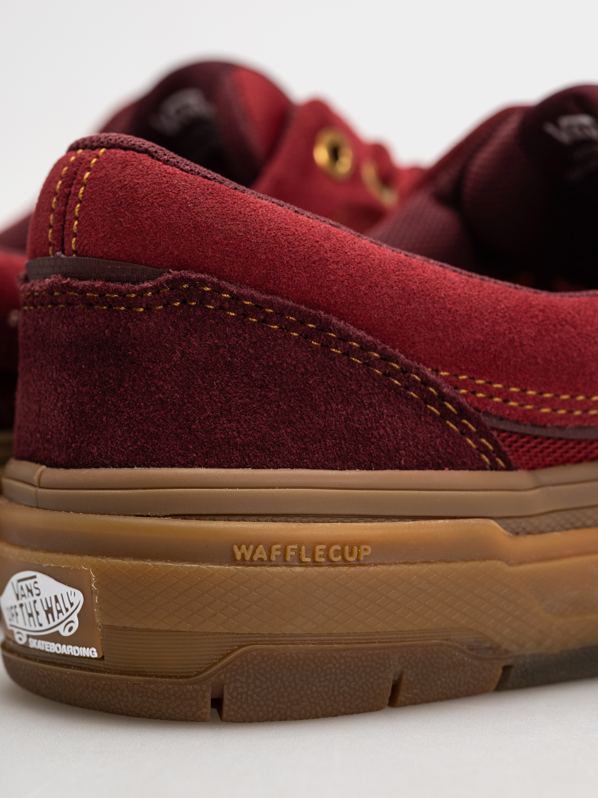 Обувки Vans Skate Era Wafflecup (dark red/gum)