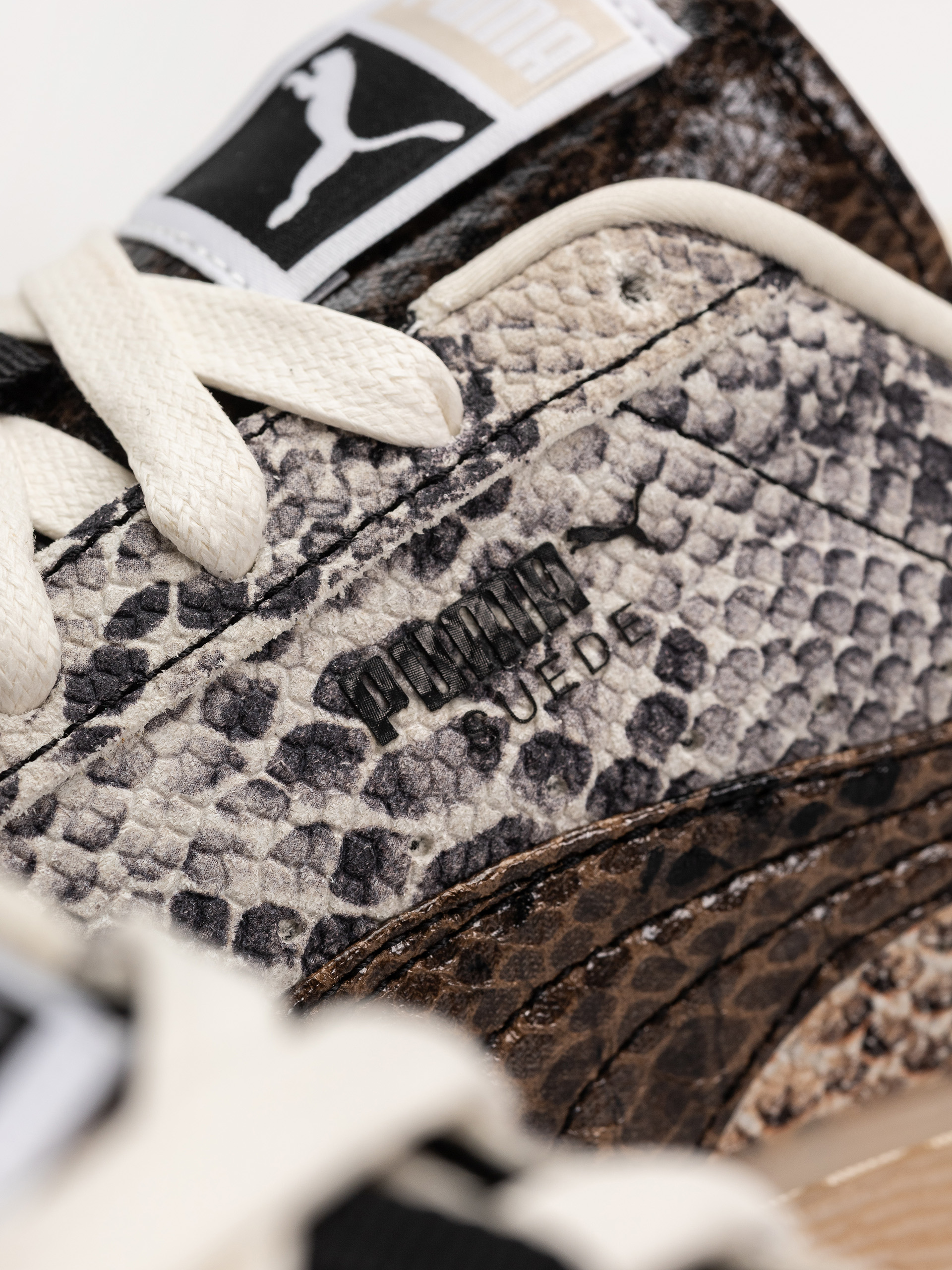 Обувки Puma Suede Snake (frosted ivory/puma black)