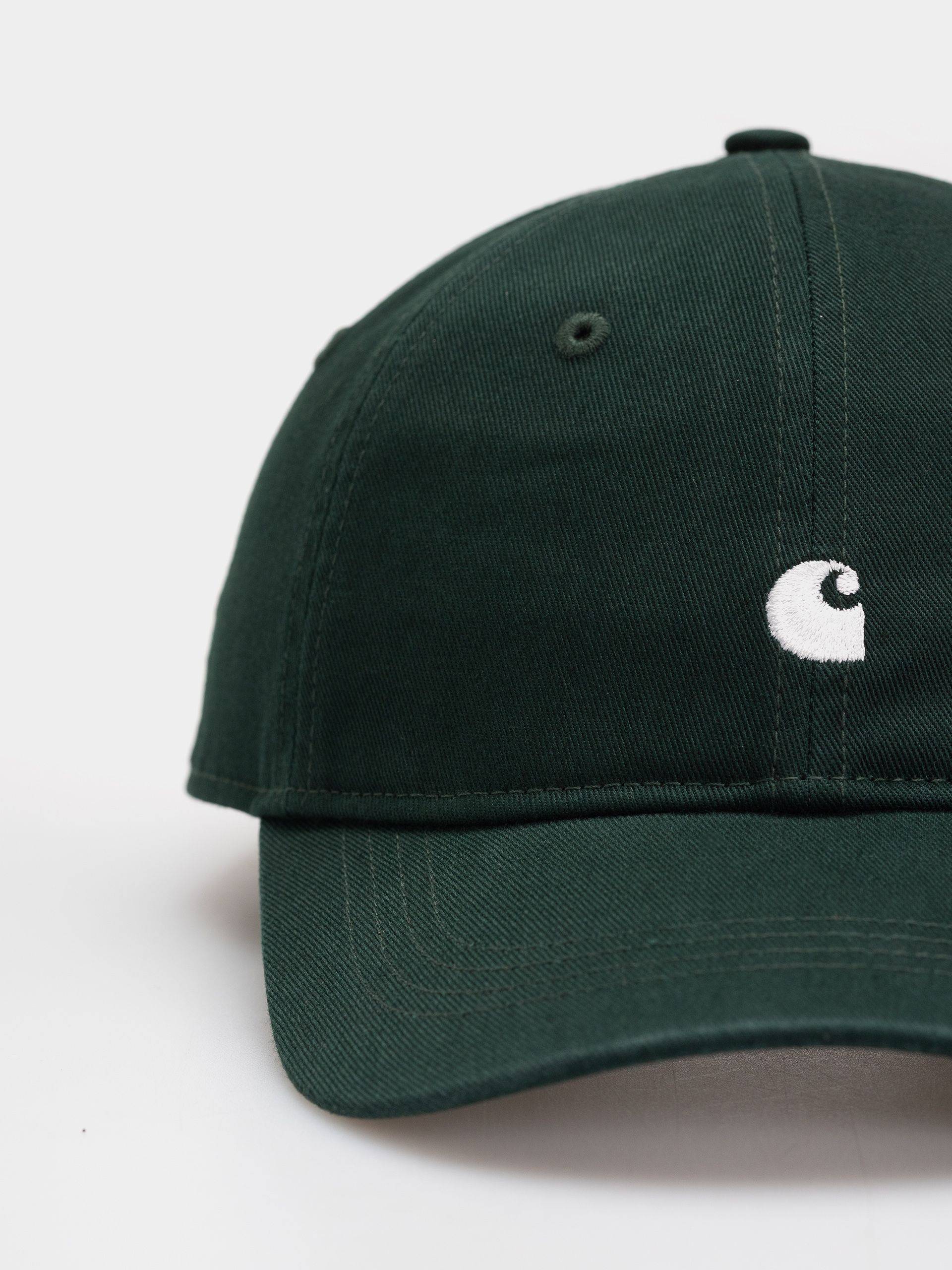 Шапка с козирка Carhartt WIP Madison Logo (dark scarab/white)