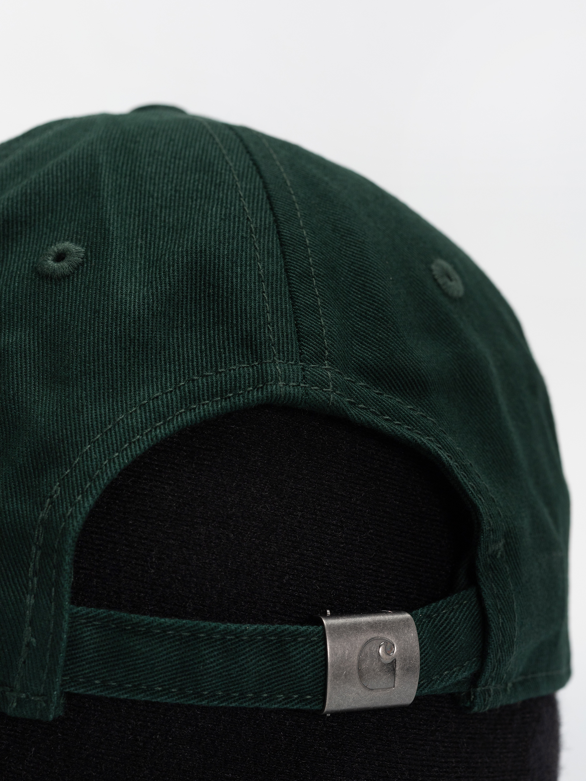 Шапка с козирка Carhartt WIP Madison Logo (dark scarab/white)