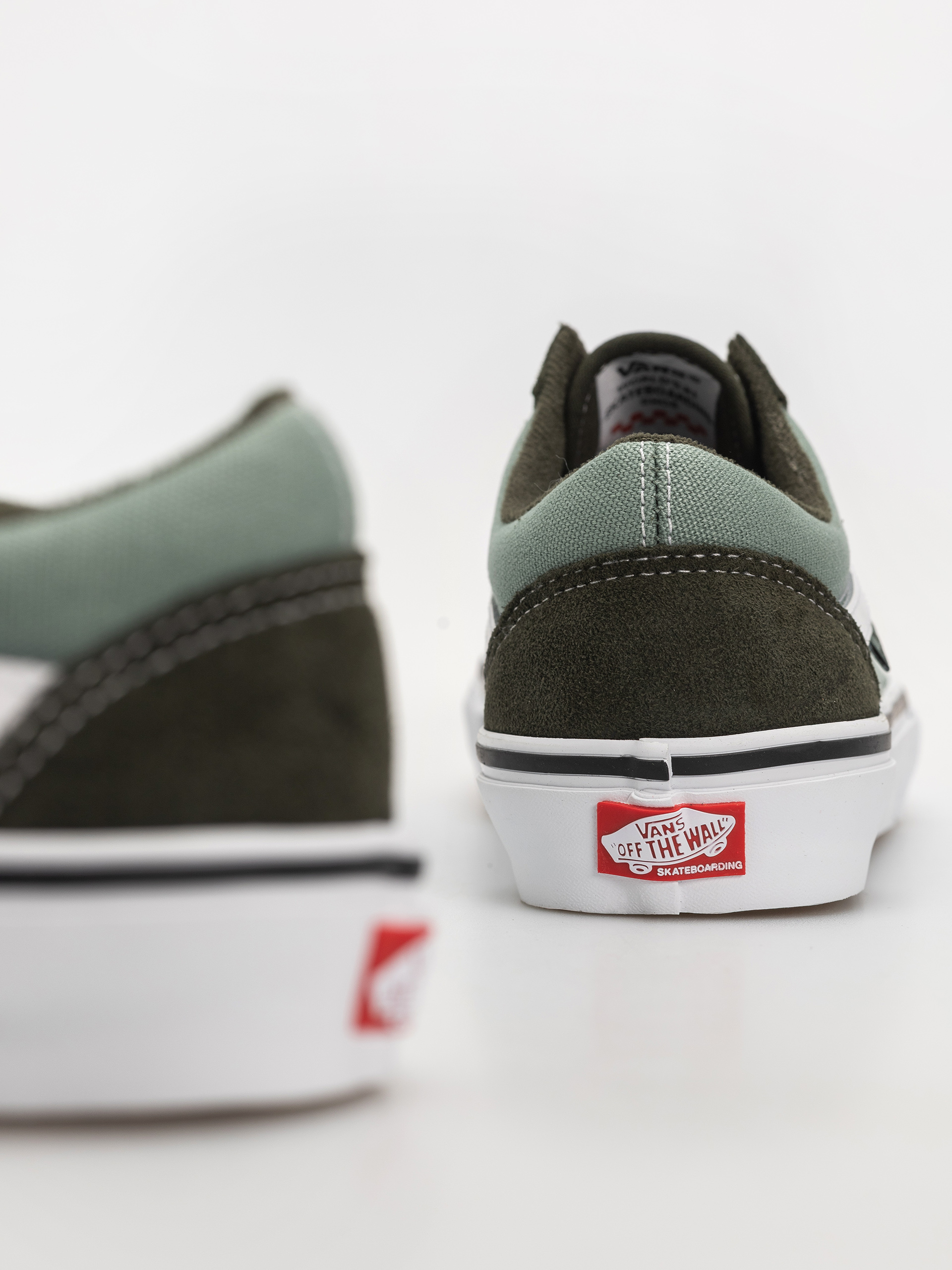 Обувки Vans Skate Old Skool (obsidian fern)
