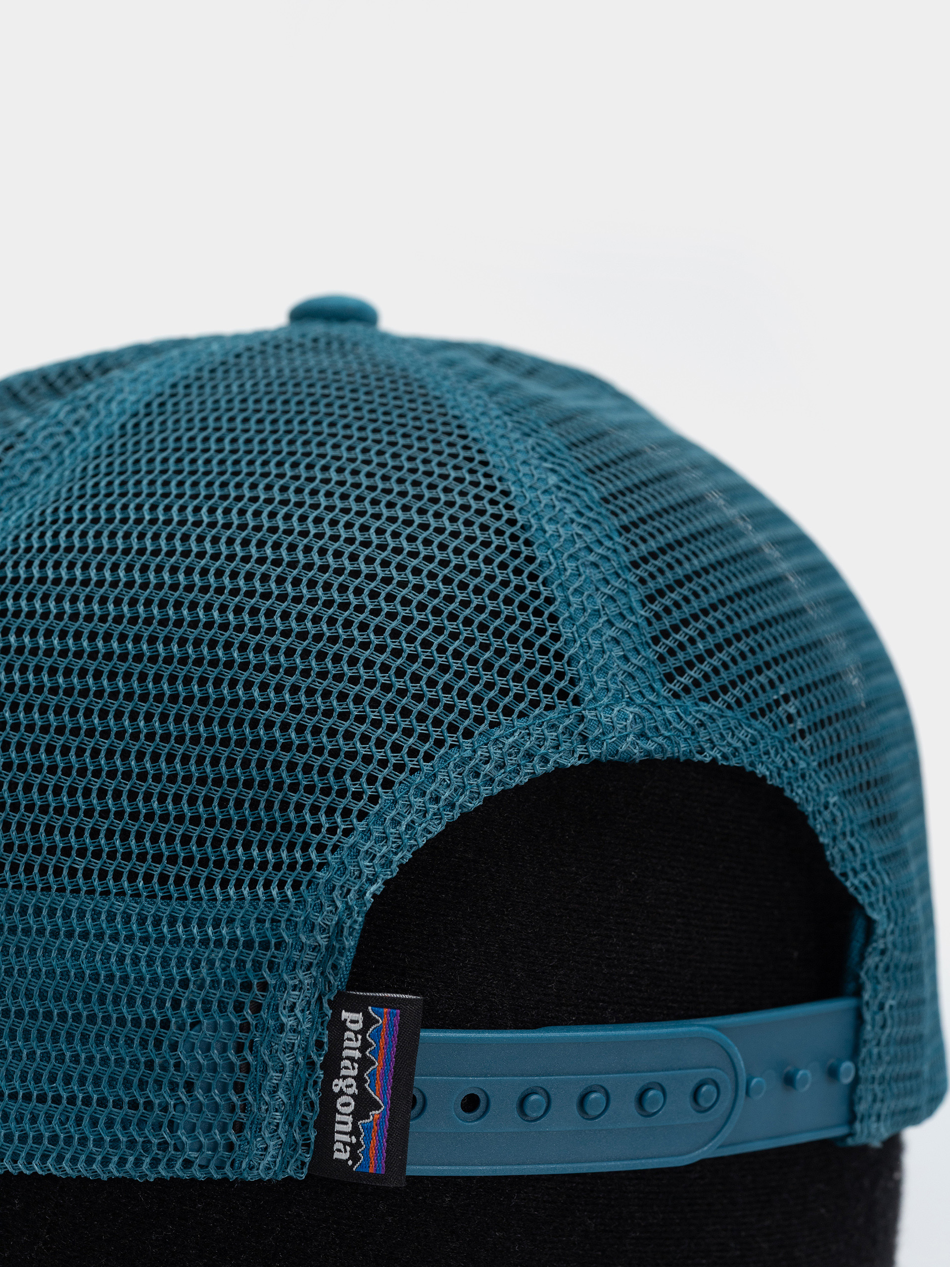 Шапка с козирка Patagonia P 6 Logo Trucker (blue sage)
