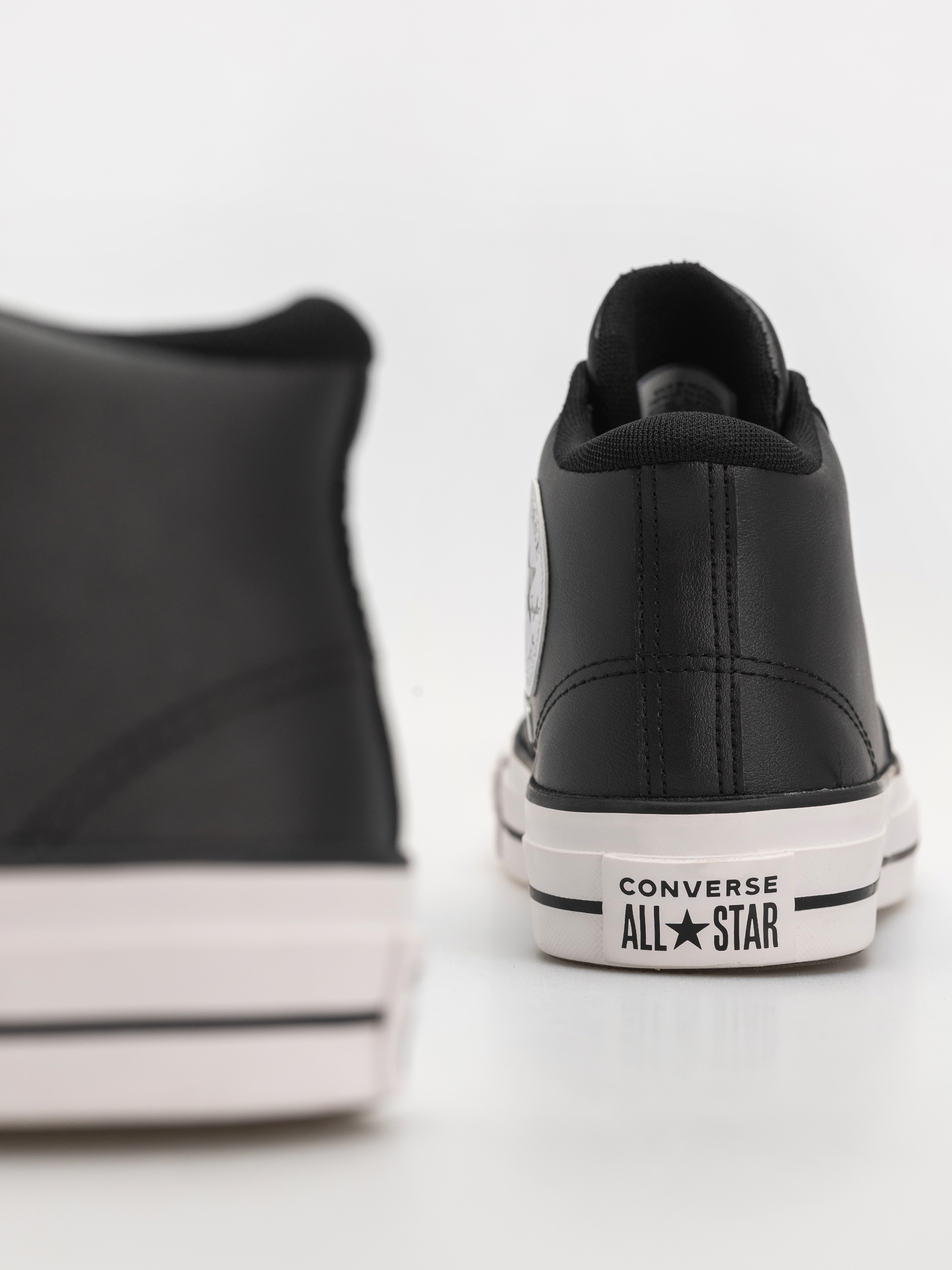 Обувки Converse Chuck Taylor All Star Malden Street Mid (black/white/black)